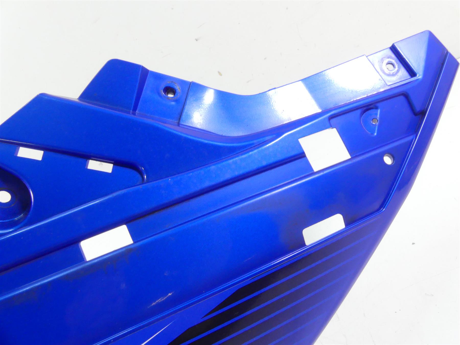 2018 Yamaha Waverunner VX 1800 Cruiser Right Blue Side Fairing Cover F2X-U377C {{ shop.shopifyCountryName }} - Mototech271