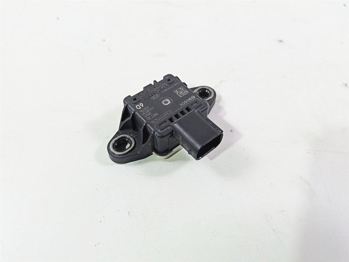 2020 Suzuki V-Strom 1050 XT Bosch Fall Tip Over Lean Angle Sensor 55750-06L00 {{ shop.shopifyCountryName }} - Mototech271