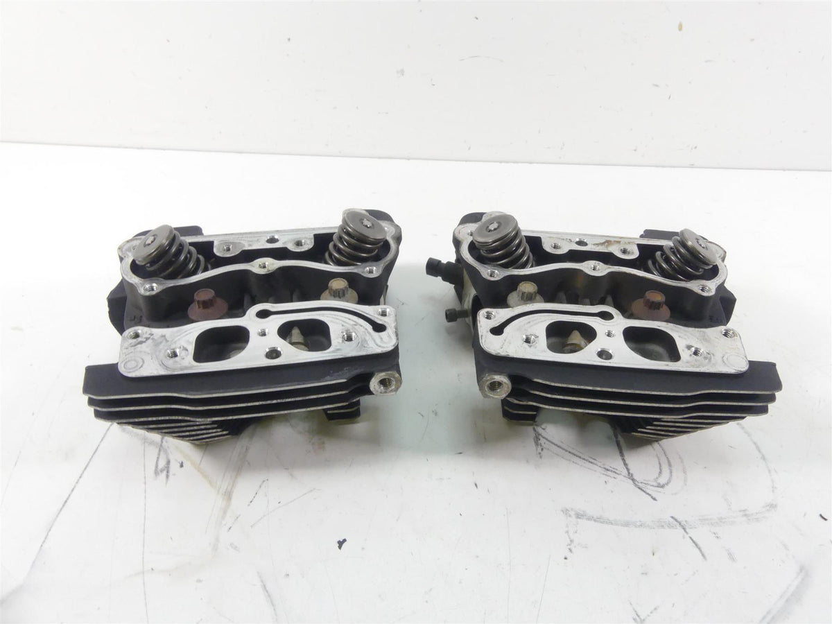 2002 Harley Softail FXSTDI Deuce Cylinderhead Cylinder Head Set 16725-99 {{ shop.shopifyCountryName }} - Mototech271