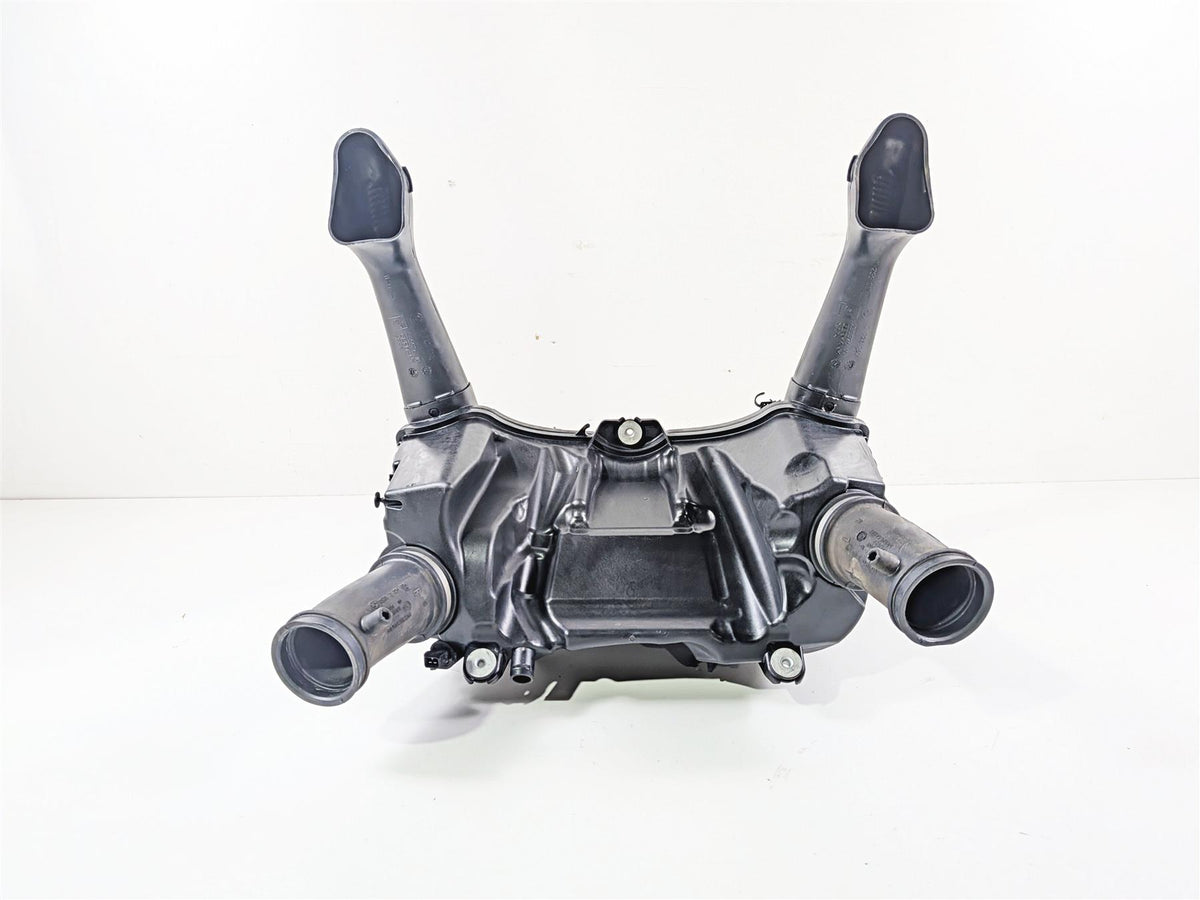 2016 BMW R1200RT RT RTW K52 Air Box Cleaner Breather Inlet Tube Duct 13717726792 {{ shop.shopifyCountryName }} - Mototech271