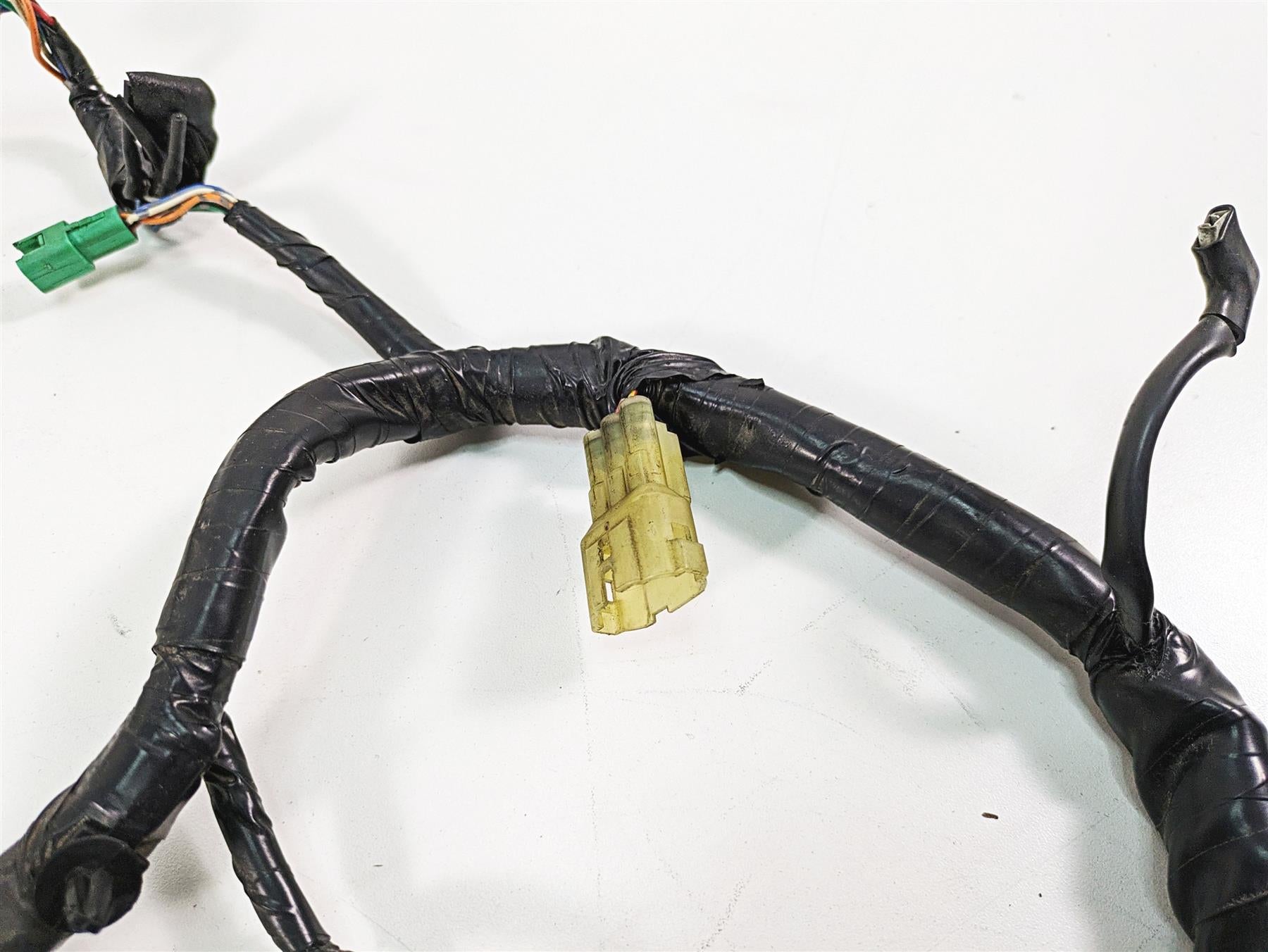 2006 Honda V-Twin VTX1300 R Main Wiring Harness Loom - No Cuts 32100-MEA-A00 {{ shop.shopifyCountryName }} - Mototech271