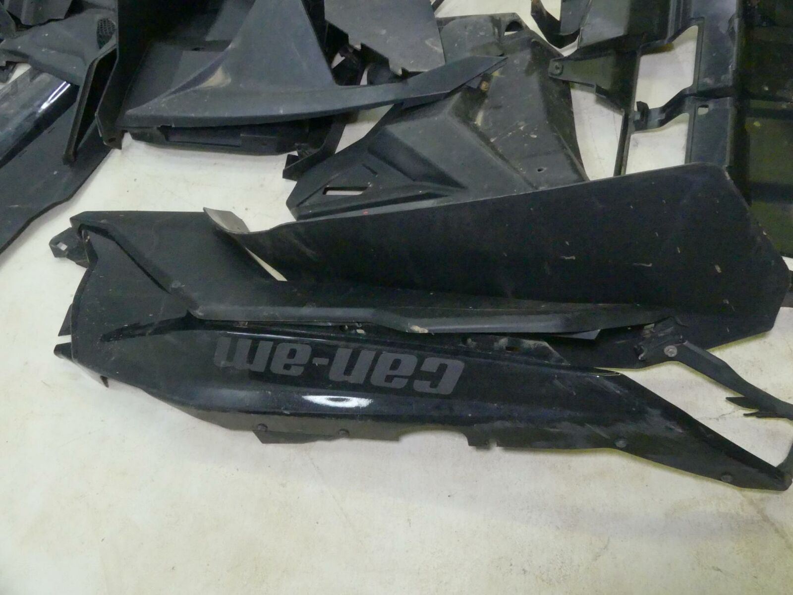 2018 Can Am Maverick X3 X DS Turbo R Plastic Body Fairings Covers Set 705009508 {{ shop.shopifyCountryName }} - Mototech271