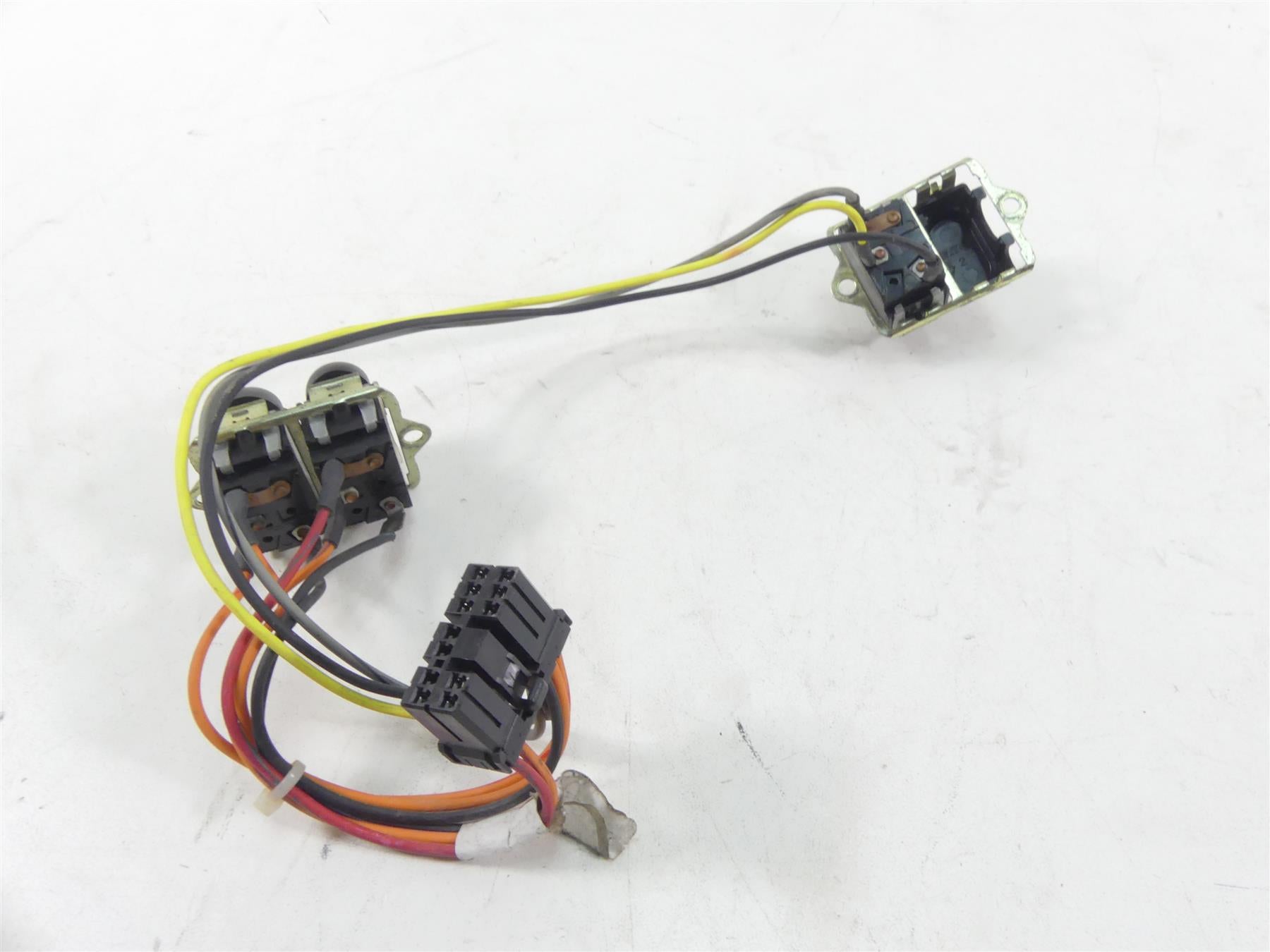 2010 Harley Touring FLHX Street Glide Auxiliary Cruise Acc Spot Switch 70219-08 {{ shop.shopifyCountryName }} - Mototech271