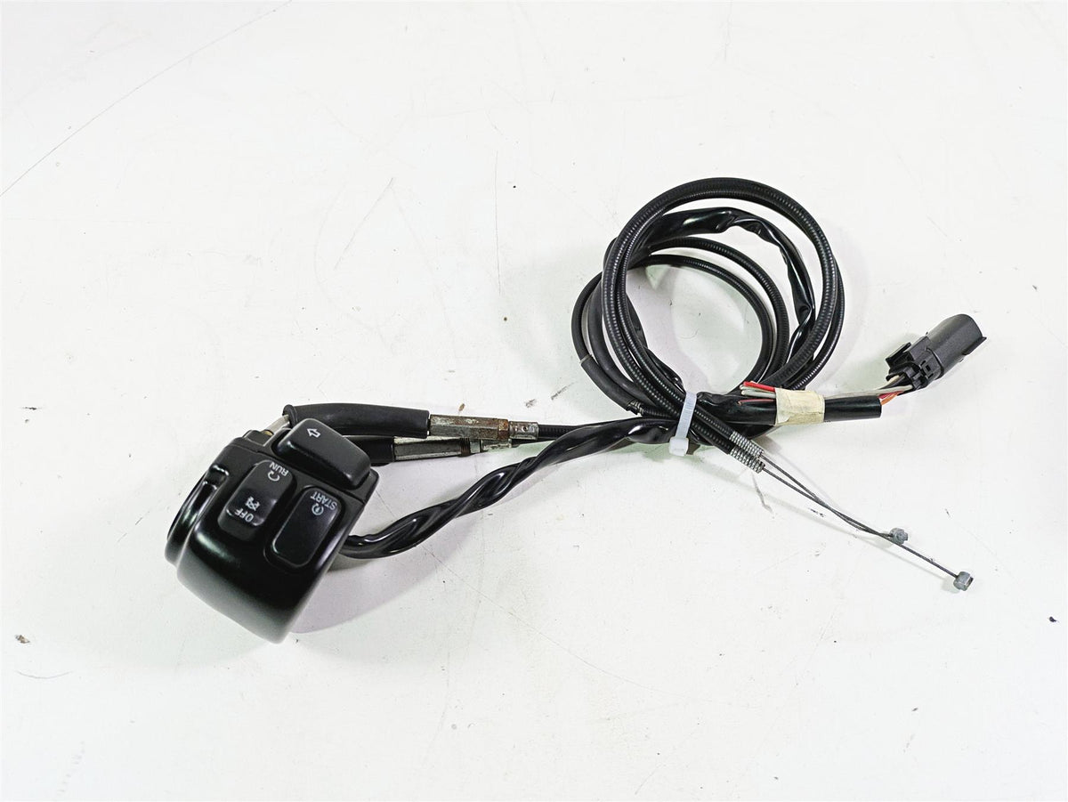 2010 Harley VRSCF Muscle Rod Right Hand Control Switch READ 71684-06A 71683-06A {{ shop.shopifyCountryName }} - Mototech271