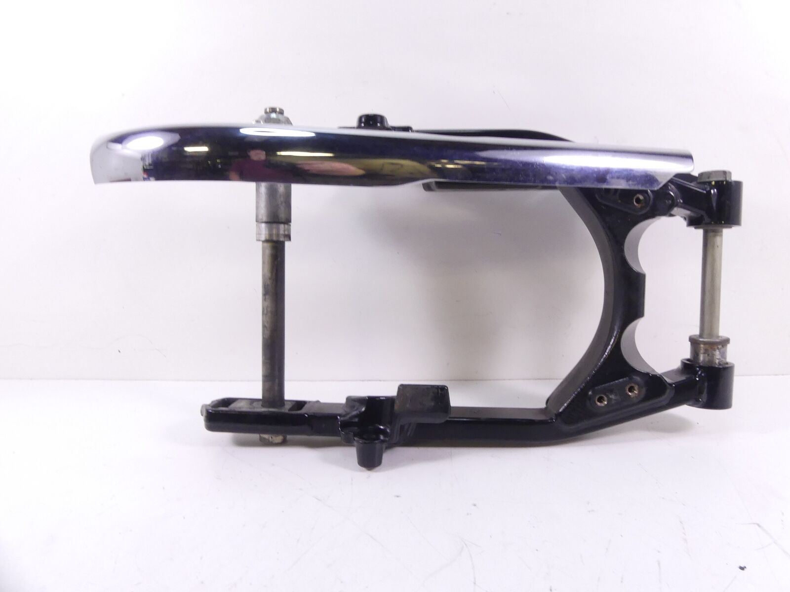 2008 Harley FXDF Dyna Fat Bob Rear Swingarm With Belt Guards 47820-10 {{ shop.shopifyCountryName }} - Mototech271