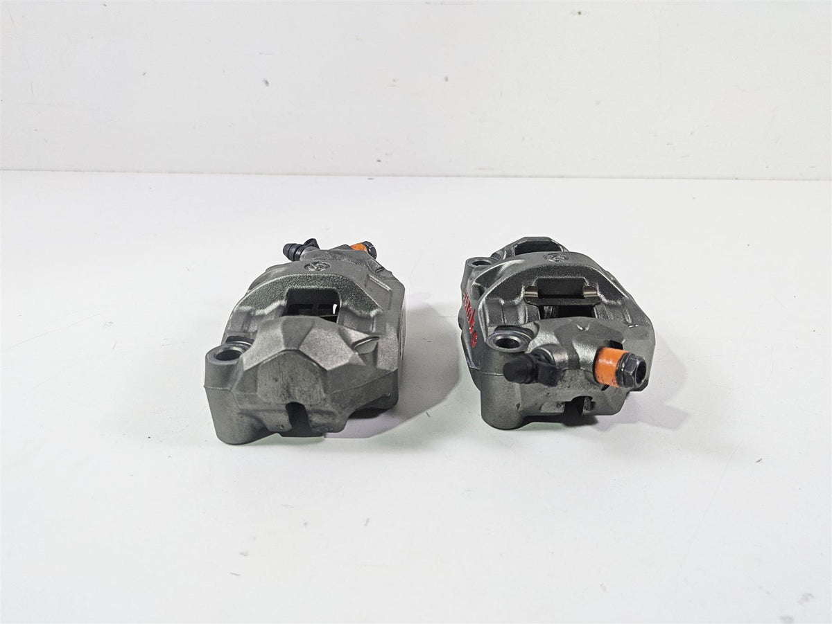 2017 KTM 1290 Super Duke GT Brembo Front Brake Caliper 100mm Set 6131301600158 {{ shop.shopifyCountryName }} - Mototech271