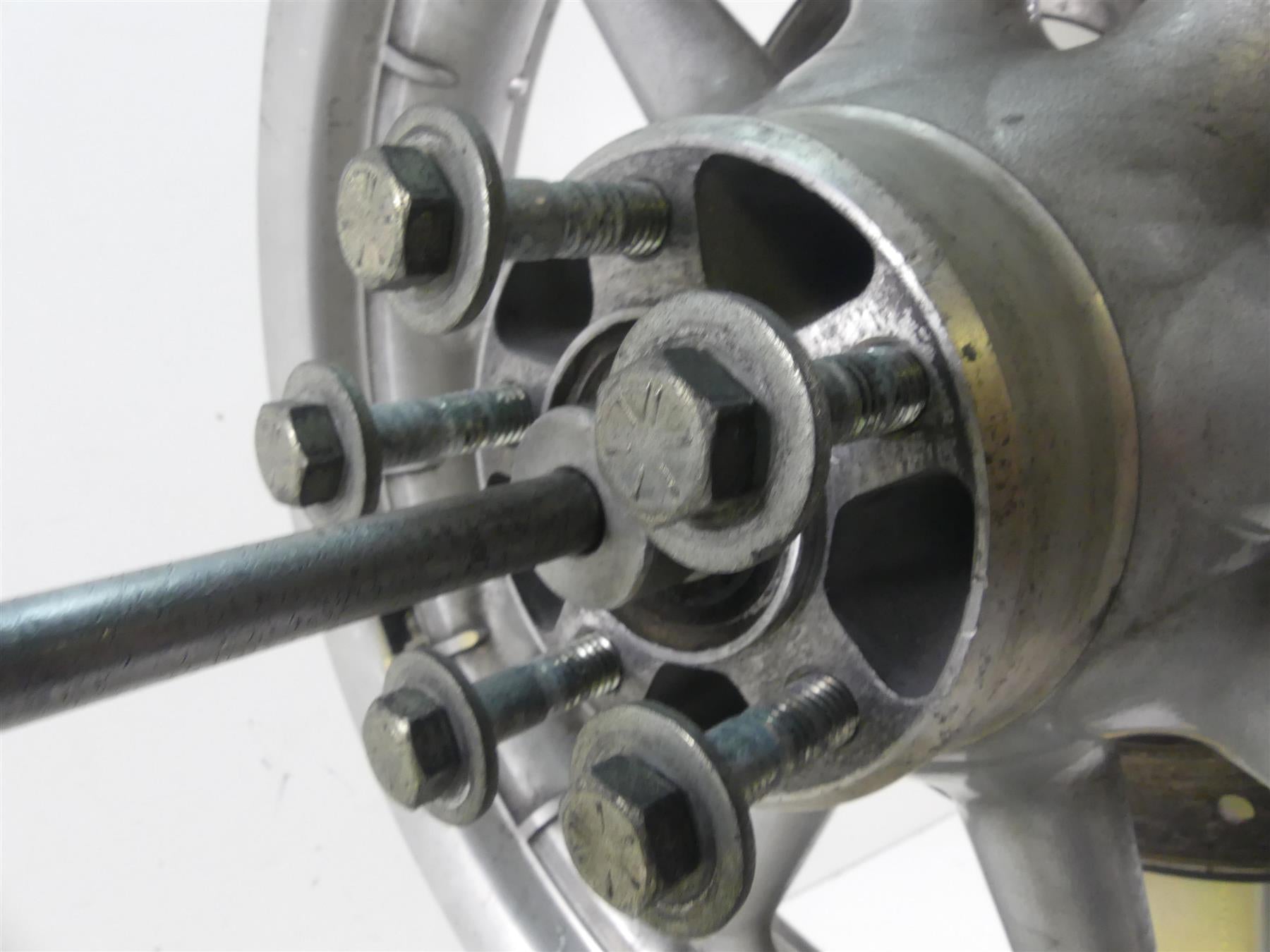 2007 Harley FLHTCU SE2 CVO Electra Glide Rear 9 Spoke 16x3 Rim Wheel 43484-08 {{ shop.shopifyCountryName }} - Mototech271