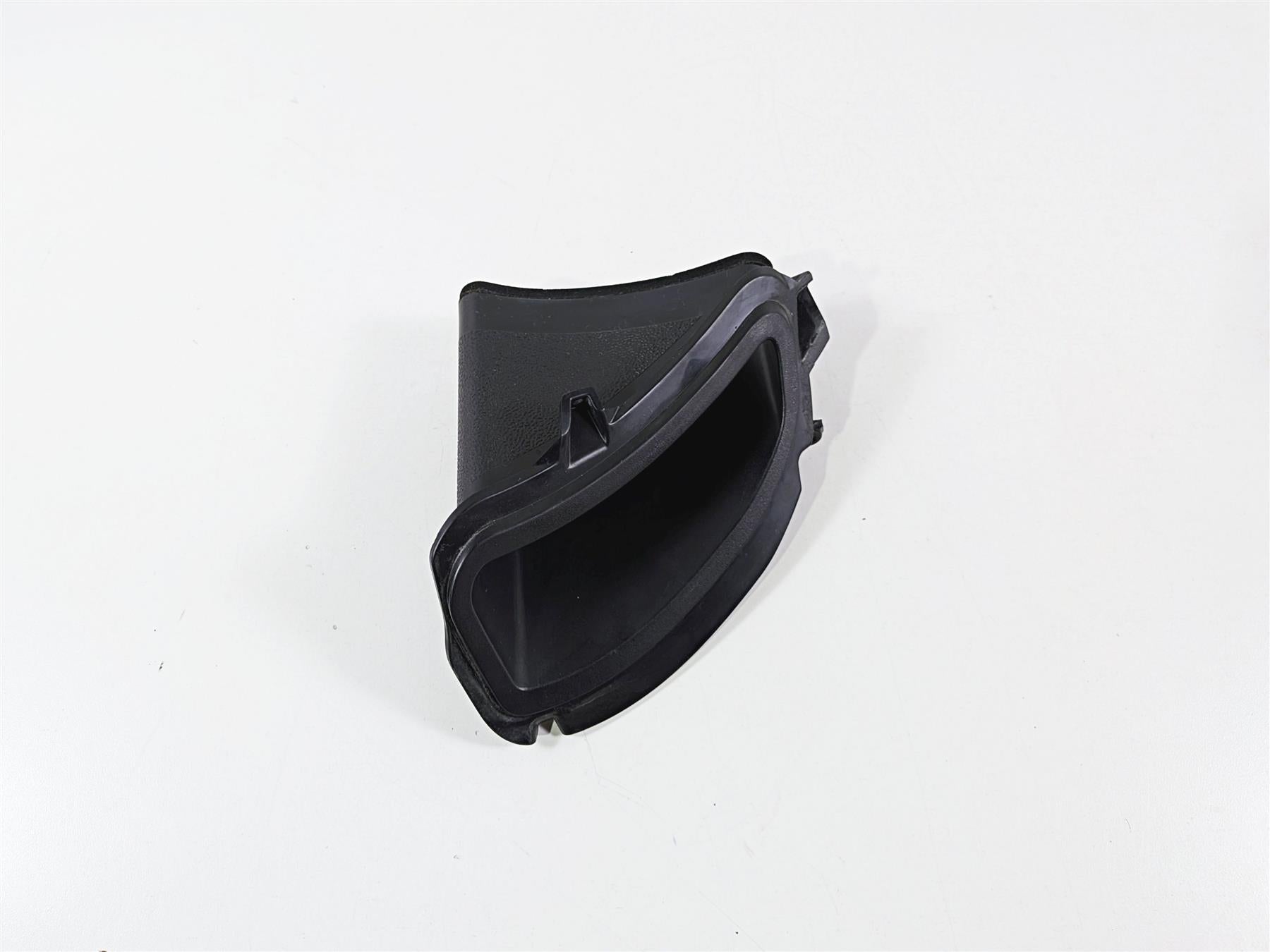 2022 Harley Softail FXLRST Low Rider Left Front Air Inlet Duct Ram 29200157 {{ shop.shopifyCountryName }} - Mototech271