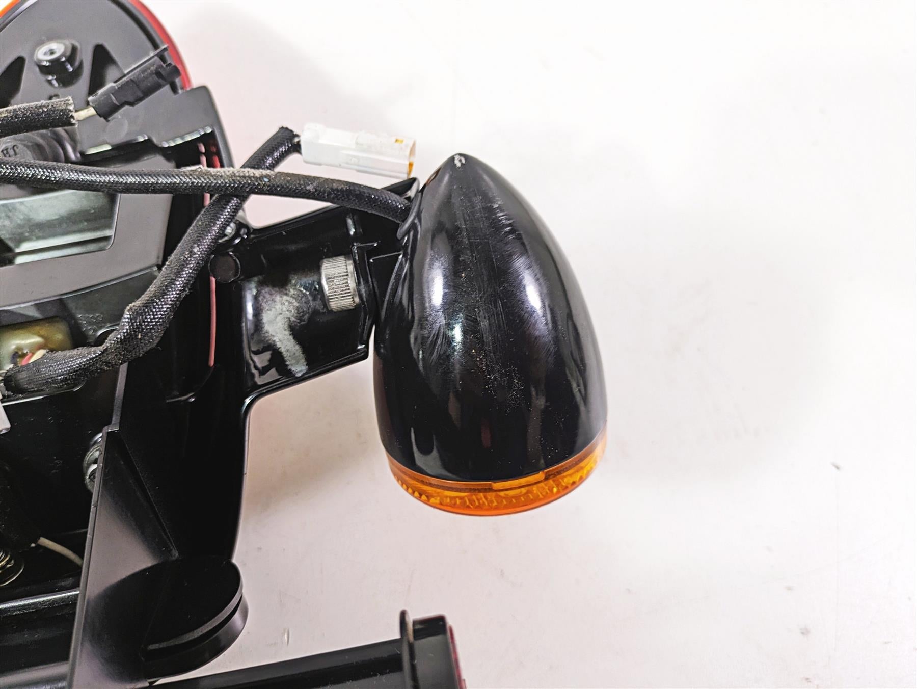 2018 Indian Chieftain Dark Horse Taillight Blinker Plate Holder Set 5138445 {{ shop.shopifyCountryName }} - Mototech271