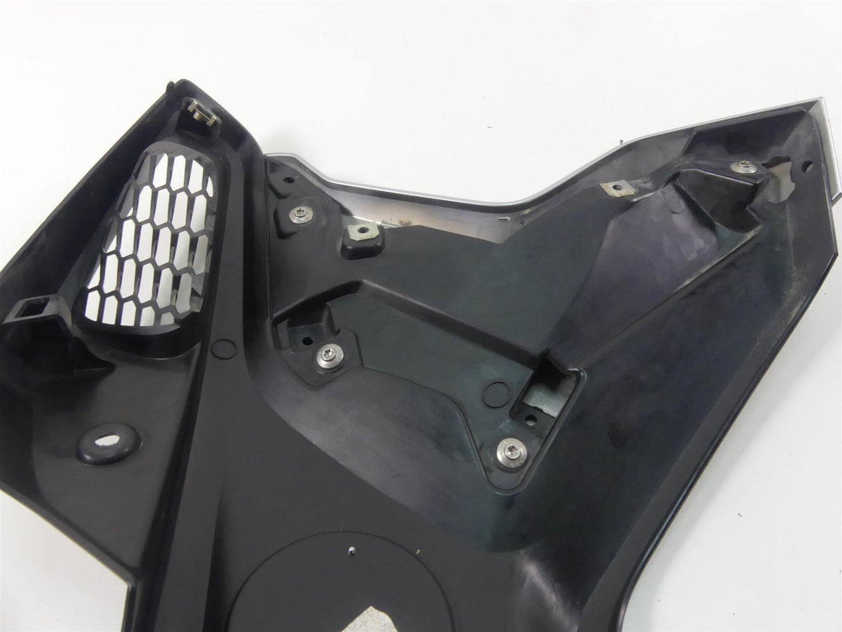 2019 BMW R1250GS K50 Left Side Intake Fairing & Emblem 46638556655 46638392881 {{ shop.shopifyCountryName }} - Mototech271