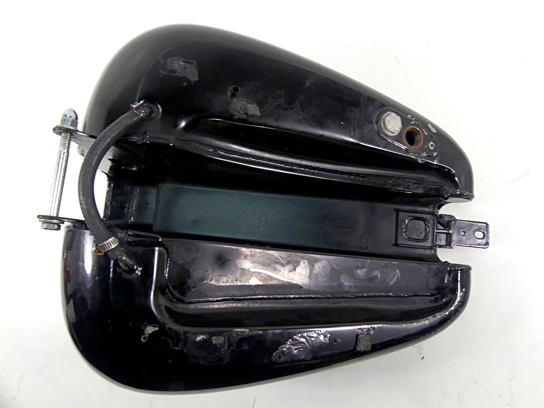 2002 Harley FLSTCI Softail Heritage Fuel Gas Petrol Tank -Read 61625-01D {{ shop.shopifyCountryName }} - Mototech271