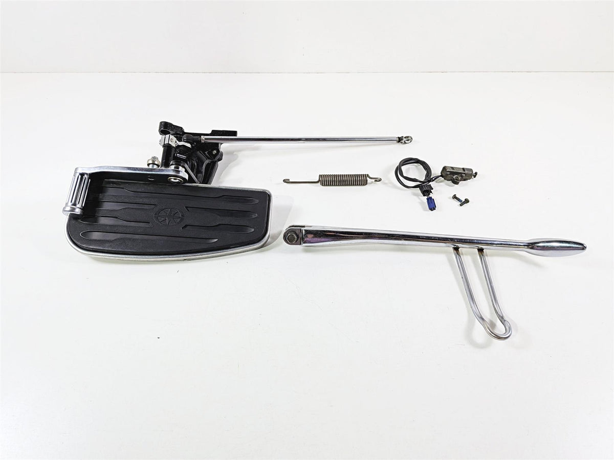 2006 Yamaha XVZ1300 Royal Star Left Floor Board & Shifter 4XY-27410-10-00 {{ shop.shopifyCountryName }} - Mototech271