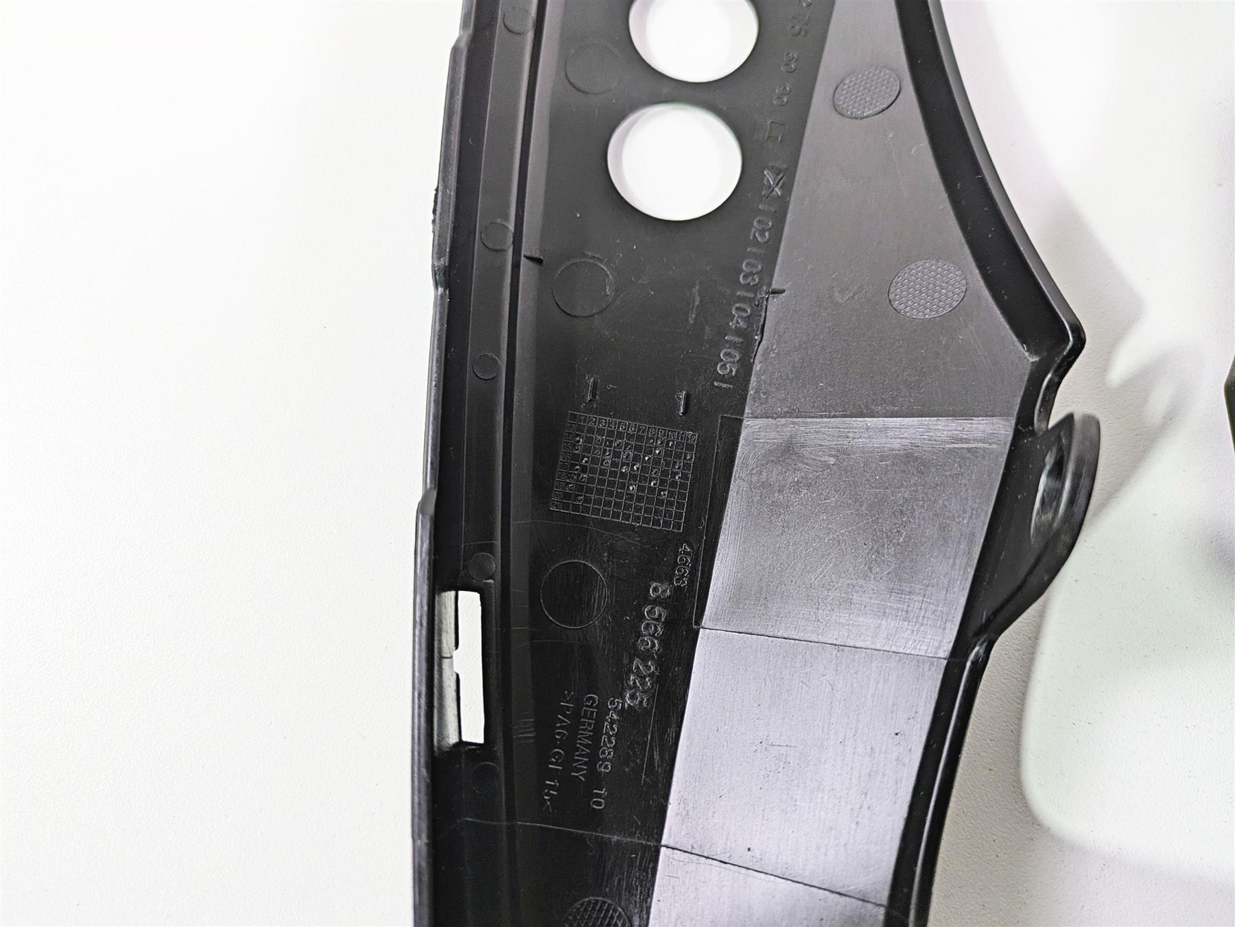 2019 BMW R1250RT K52 Left Right Infill Cover Fairing Set 46638566226 46638566225 {{ shop.shopifyCountryName }} - Mototech271
