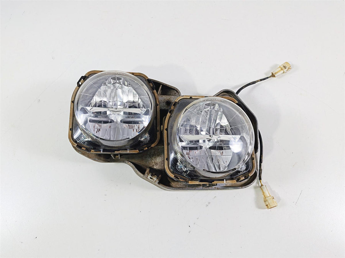 2017 Yamaha YXZ1000R EPS SS Right Headlight Head Lamp - Read 2UD-84300-00-00 {{ shop.shopifyCountryName }} - Mototech271