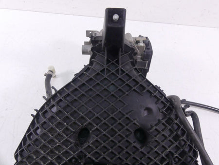2018 BMW K1600 Bagger Intake Manifold & Throttle Body Fuel Injection 13548564960 {{ shop.shopifyCountryName }} - Mototech271