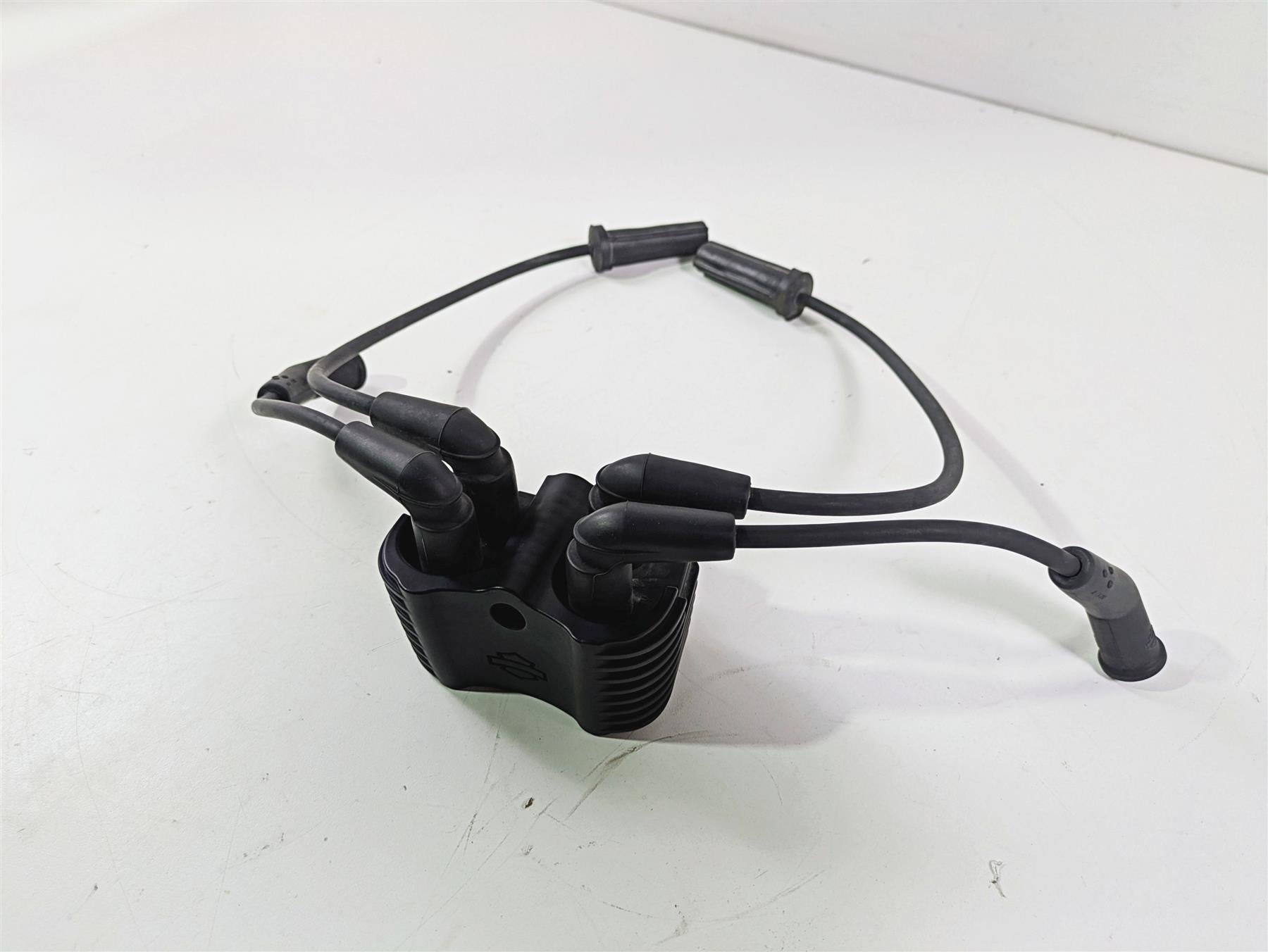2020 Harley Softail FXST Standard Ignition Coil Wires Plugs - Read 31600067 {{ shop.shopifyCountryName }} - Mototech271