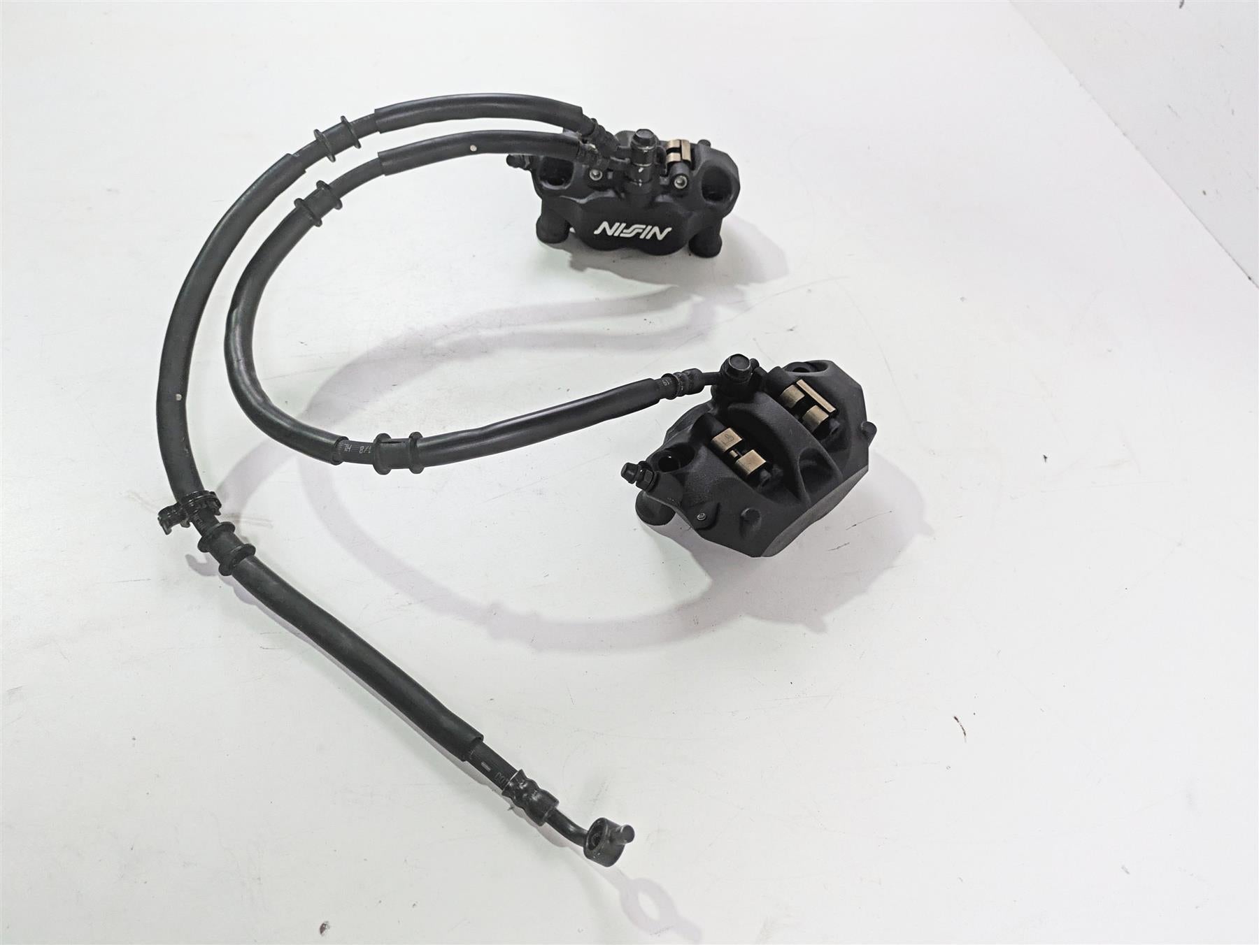 2020 Kawasaki ZX6R ZX636 Ninja Front Brake Caliper Set 108mm 43080-0111-DJ {{ shop.shopifyCountryName }} - Mototech271