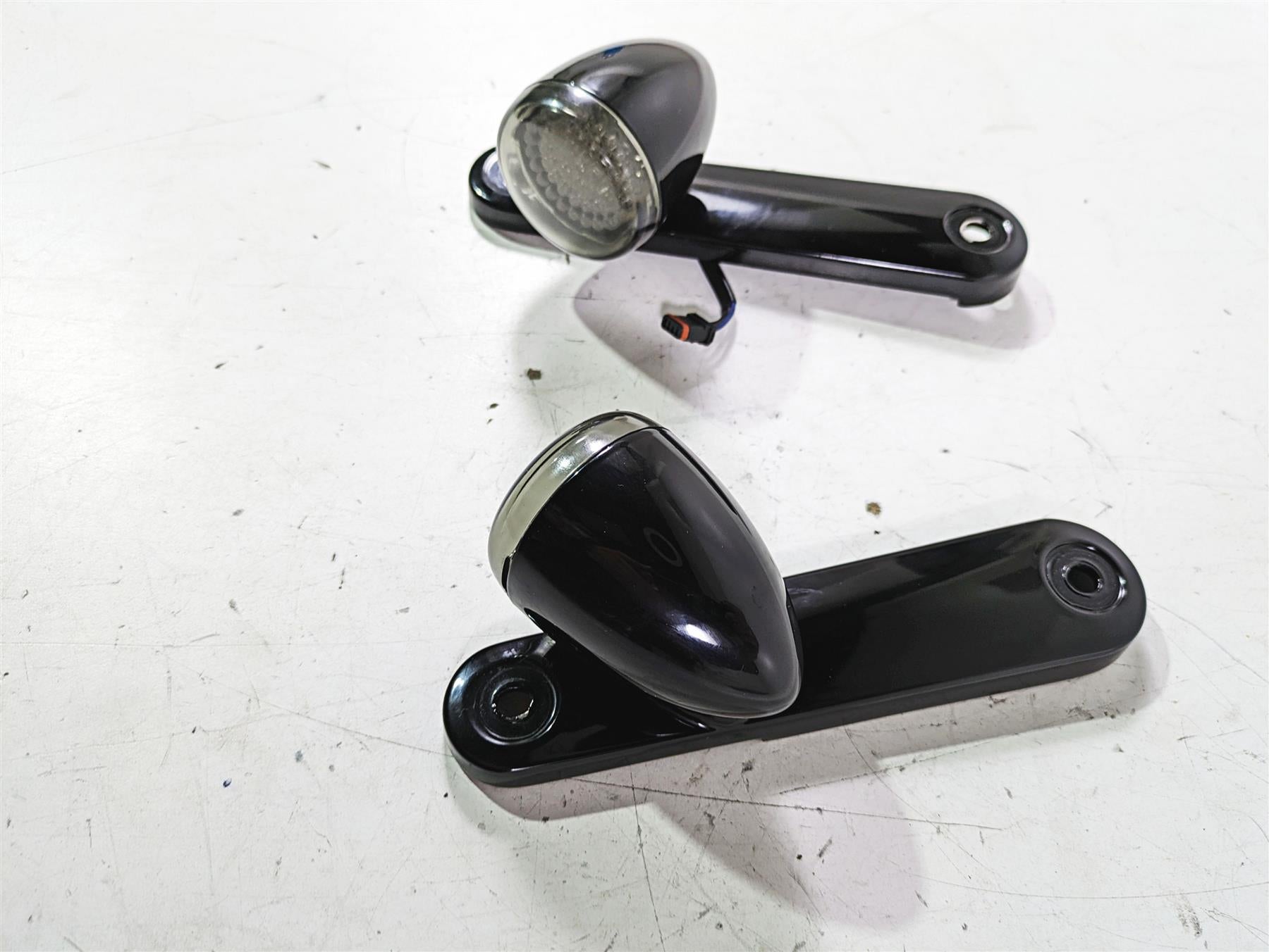2015 Harley Touring FLHXS Street Glide Front Led Blinker & Mount Set 68000036 {{ shop.shopifyCountryName }} - Mototech271