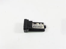 Load image into Gallery viewer, 2004 Harley Softail FXSTDI Deuce Tssm Turn Signal Module 68923-00C

