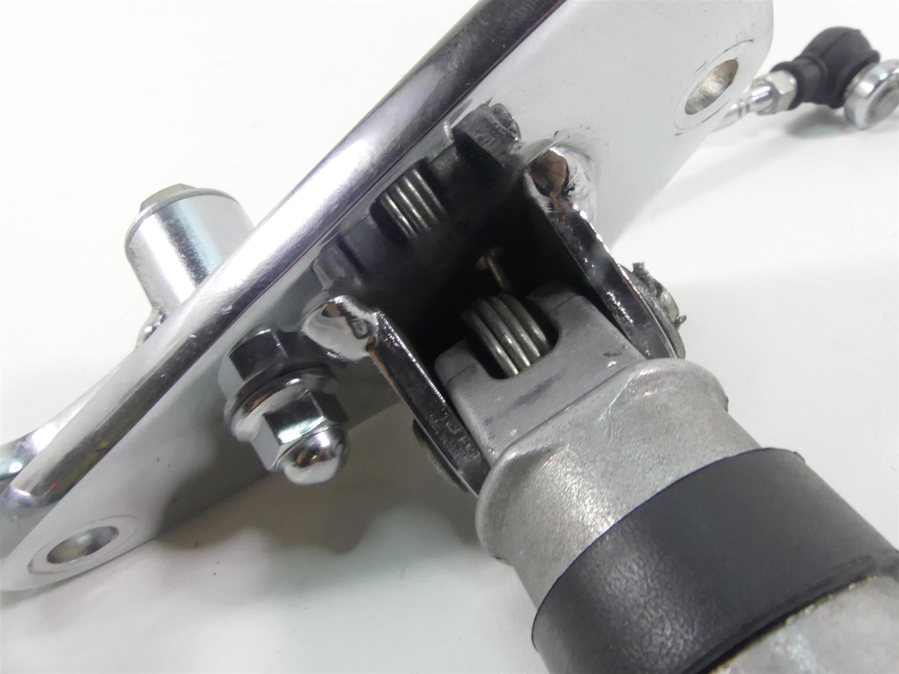 2007 Honda VT1100 C2 Shadow Front Left Footpeg Foot Peg & Shifter 50625-MAA-A80 {{ shop.shopifyCountryName }} - Mototech271