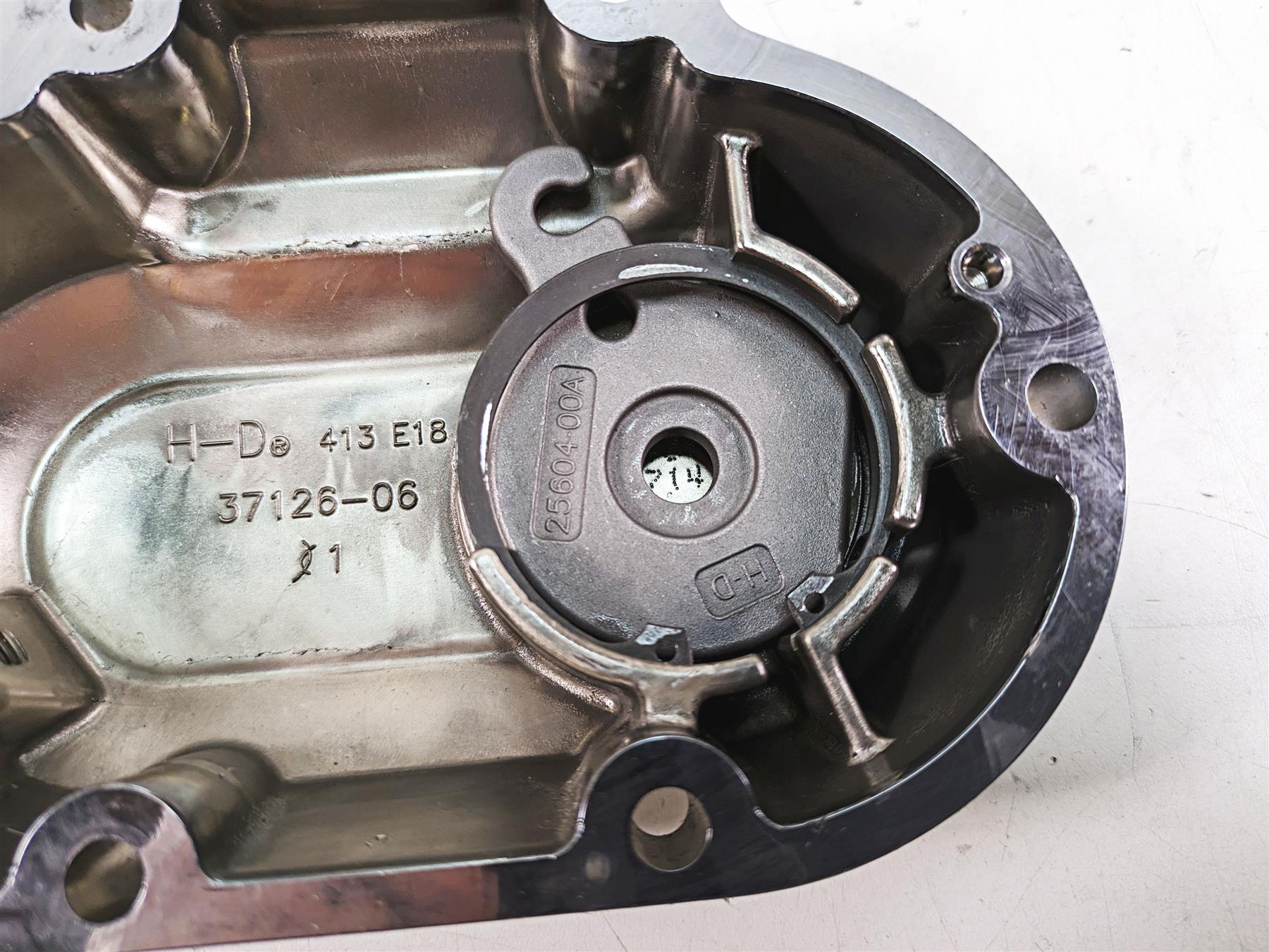 2015 Harley FXDL Dyna Low Rider Clutch Side Cover + Inner Clutch Ramp 37126-06 {{ shop.shopifyCountryName }} - Mototech271
