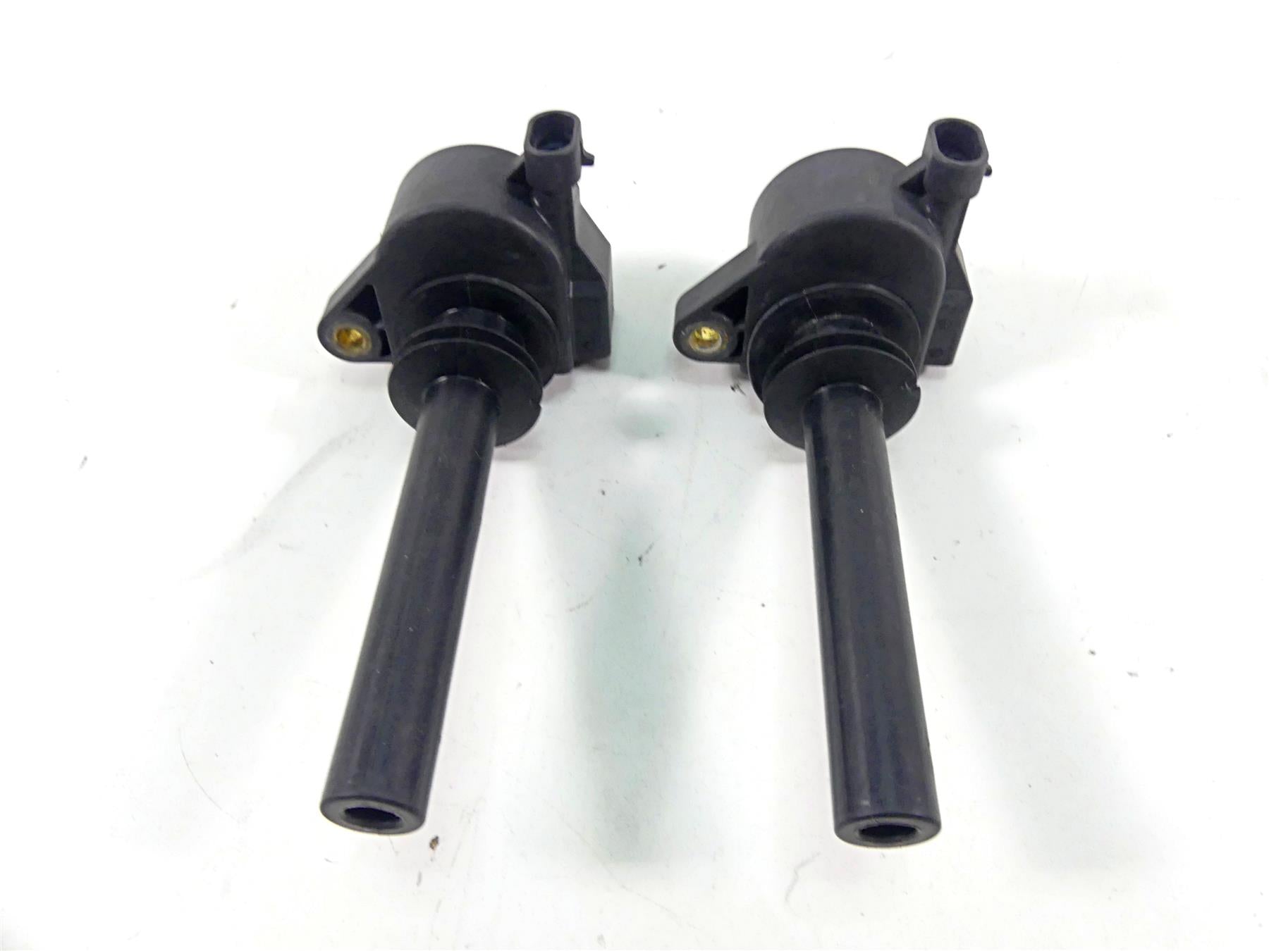 2015 Harley VRSCF Muscle V-Rod Ignition Coils Stick Coil Set 32477-01A