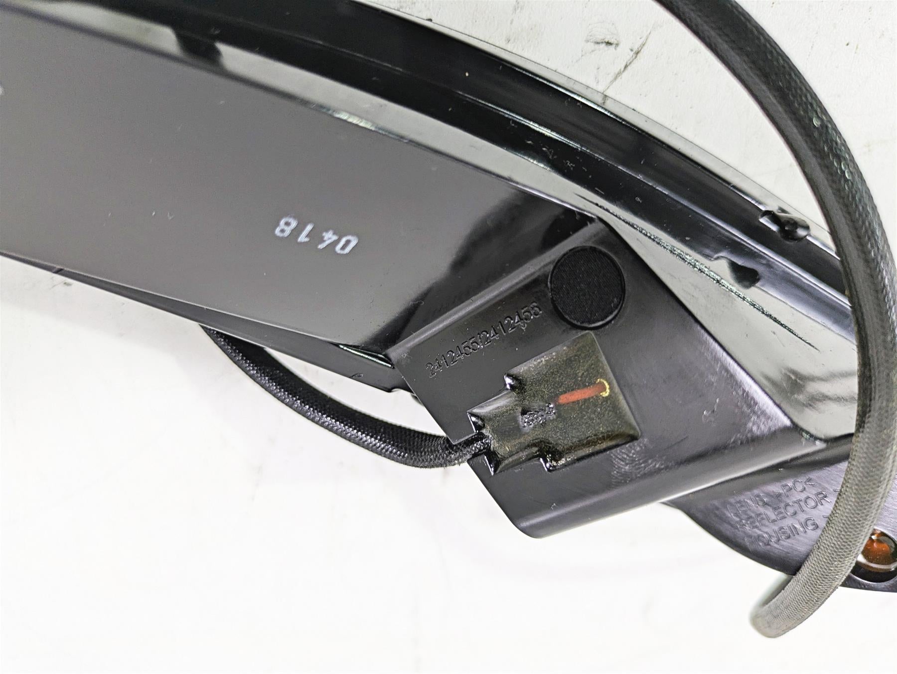 2018 Indian Chieftain Limited Front Blinker Turn Signal Set R 2412456 L 2412455 {{ shop.shopifyCountryName }} - Mototech271