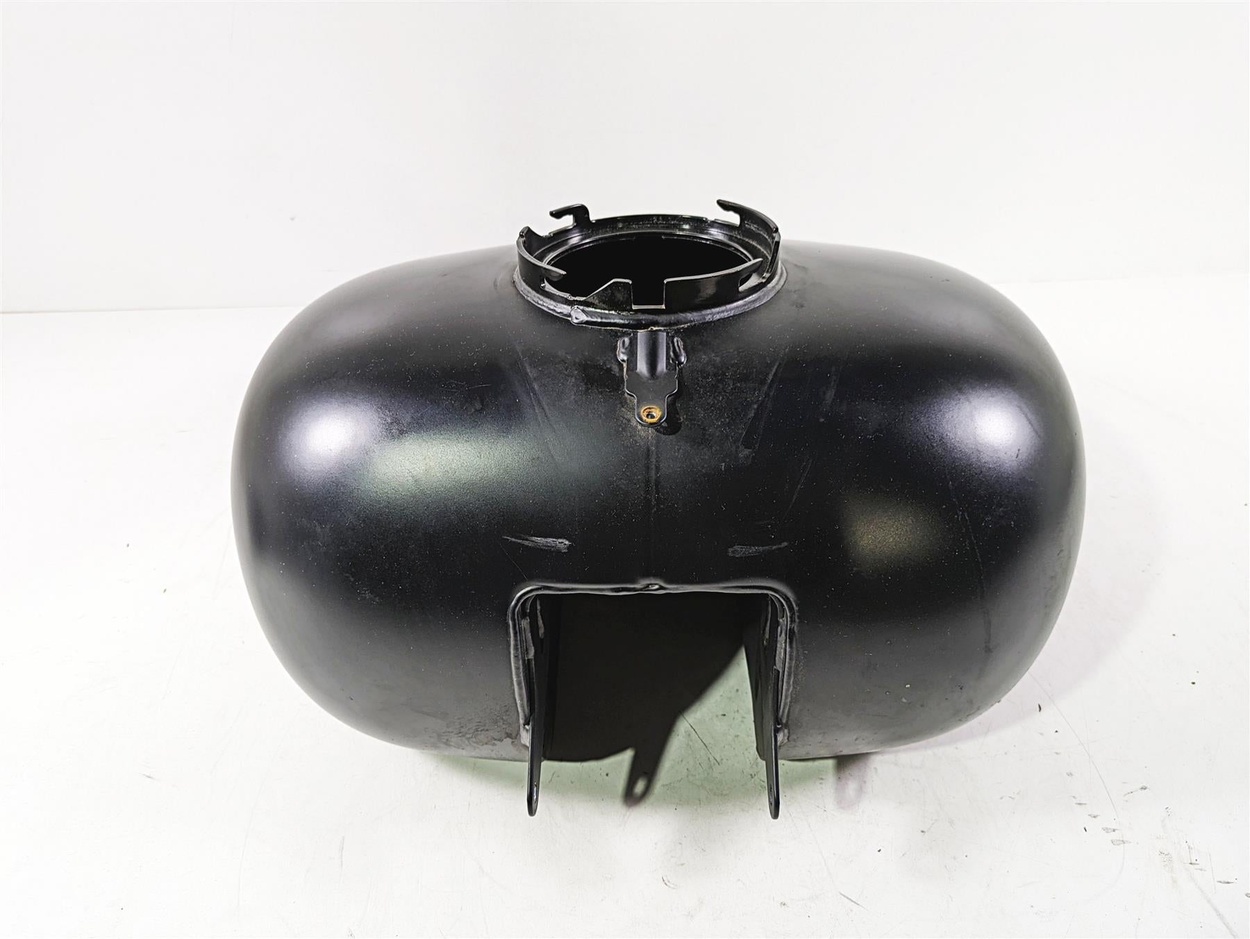2017 Harley Touring FLTRXS Road Glide Fuel Gas Petrol Tank - No Dents 61356-08 {{ shop.shopifyCountryName }} - Mototech271