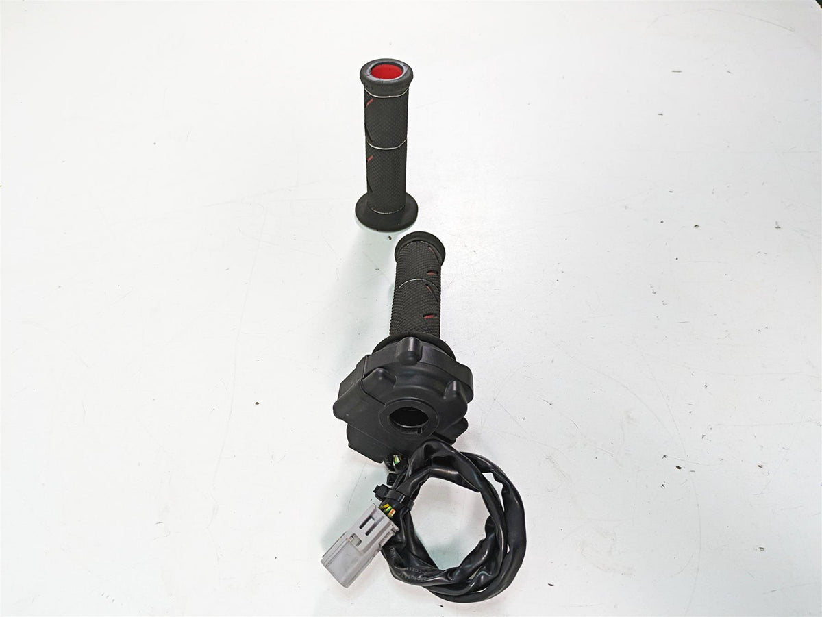2020 Ducati Hypermotard 950 SP Ride Fly By Wire Throttle Grips -Read 66020141A {{ shop.shopifyCountryName }} - Mototech271