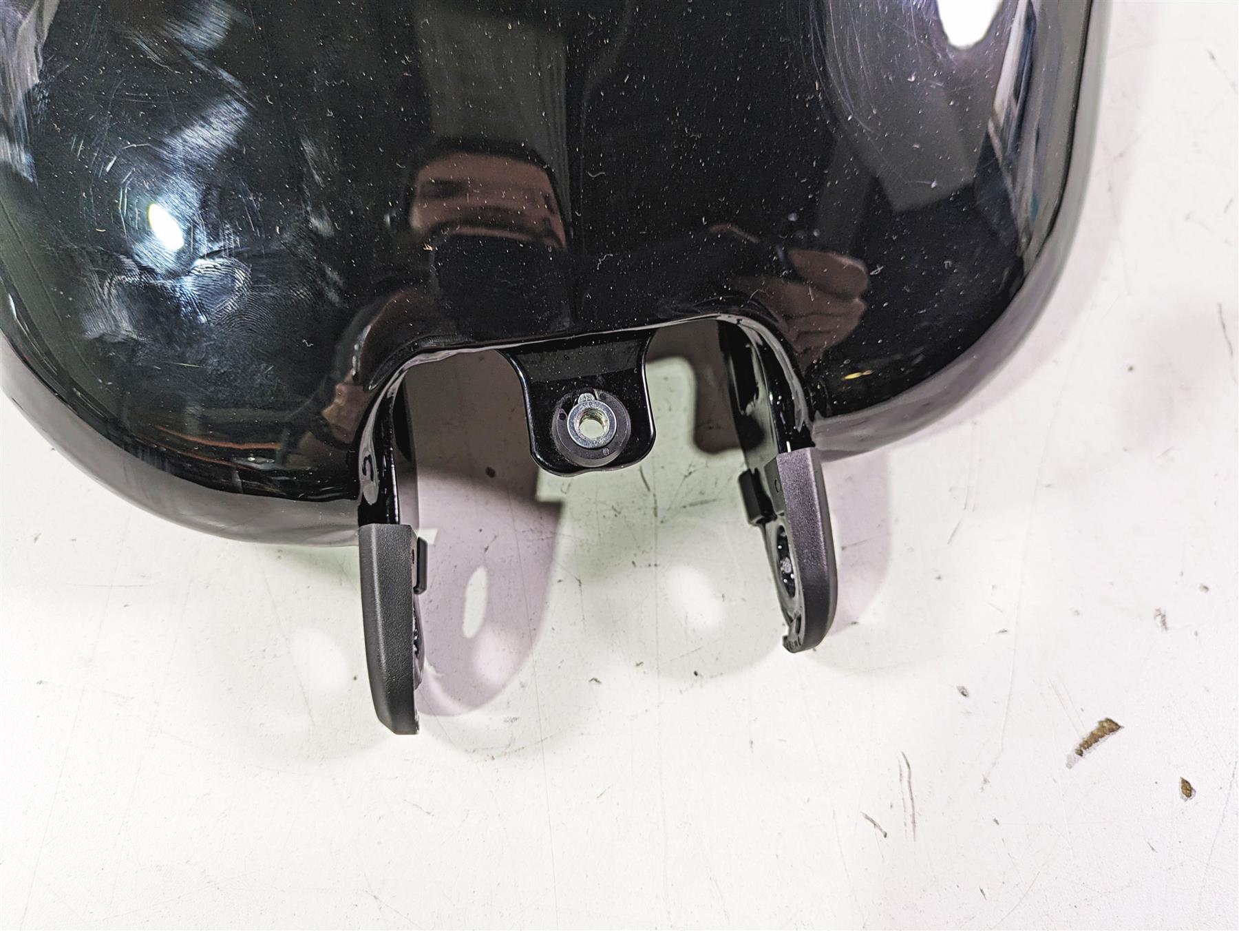 2019 Harley FLHCS Softail Heritage Fuel Gas Petrol Tank - Dented 61000674 {{ shop.shopifyCountryName }} - Mototech271