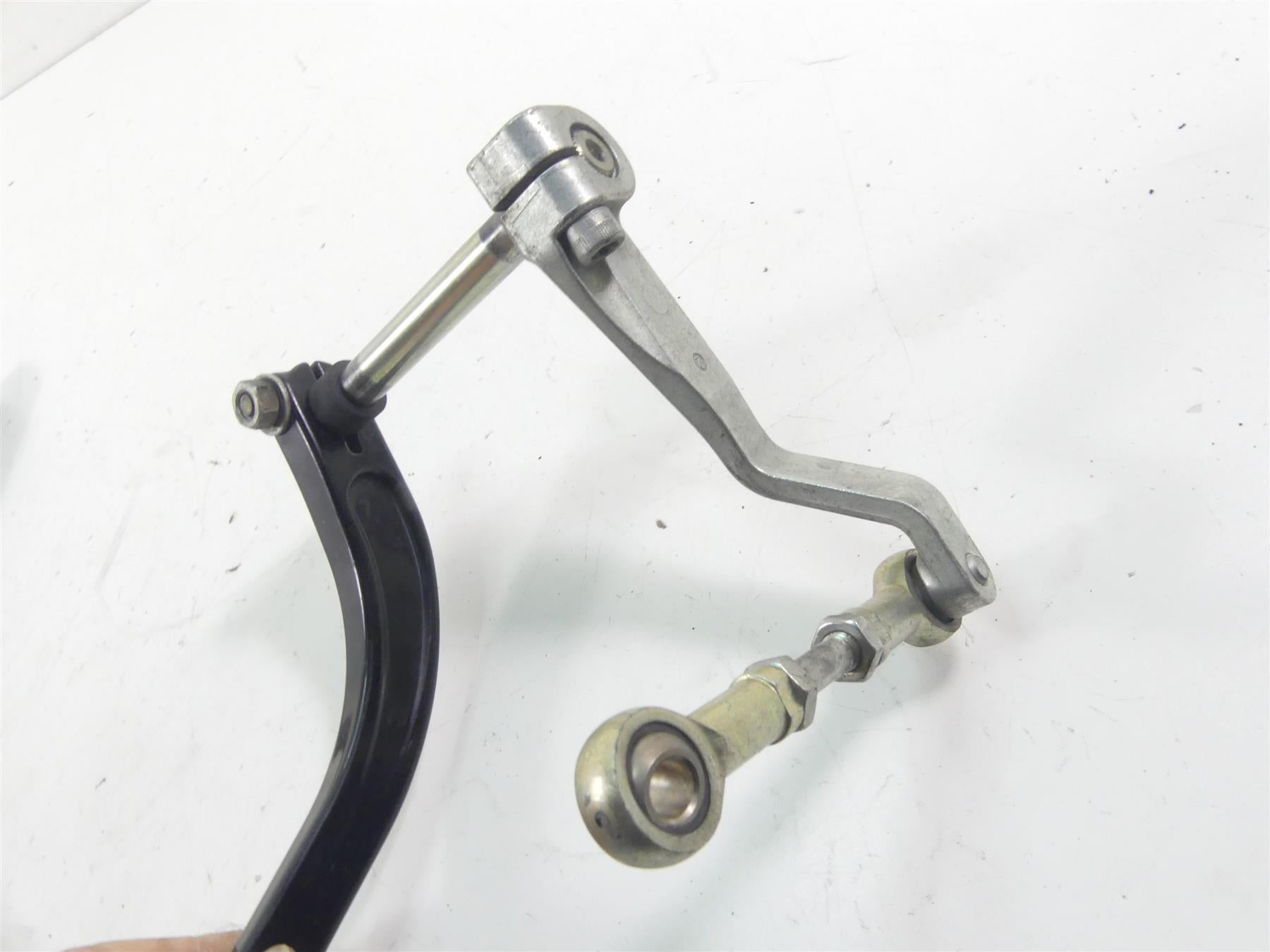 2019 Harley Softail FXBB Street Bob Shifter Shift Lever & Mid Footpeg 33600234 {{ shop.shopifyCountryName }} - Mototech271