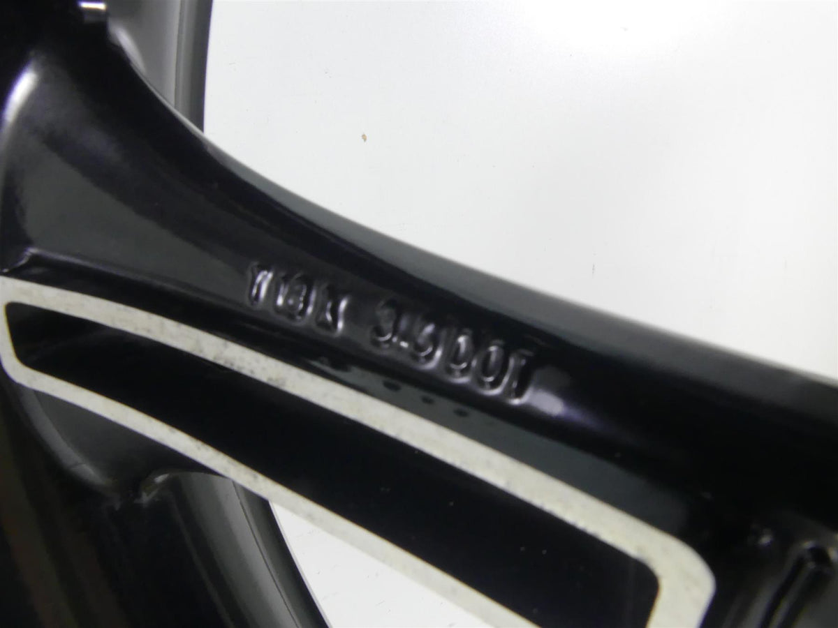 2015 Victory Cross Country Tour 18x3.5 Front Cast Wheel Rim 1521383 {{ shop.shopifyCountryName }} - Mototech271