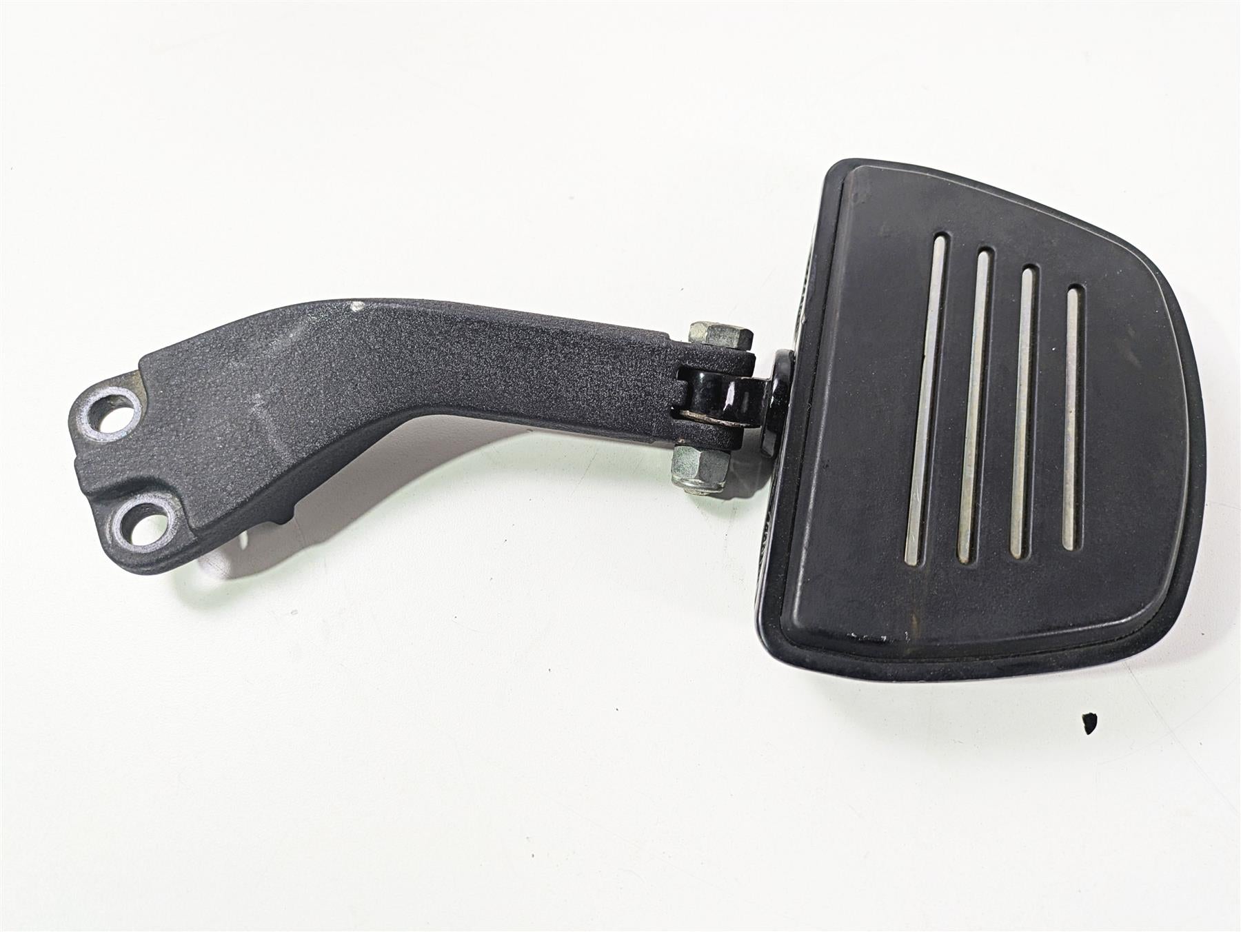 2009 Harley FXDC Dyna Super Glide Passenger Floorboard + Mount Set 49230-06 {{ shop.shopifyCountryName }} - Mototech271