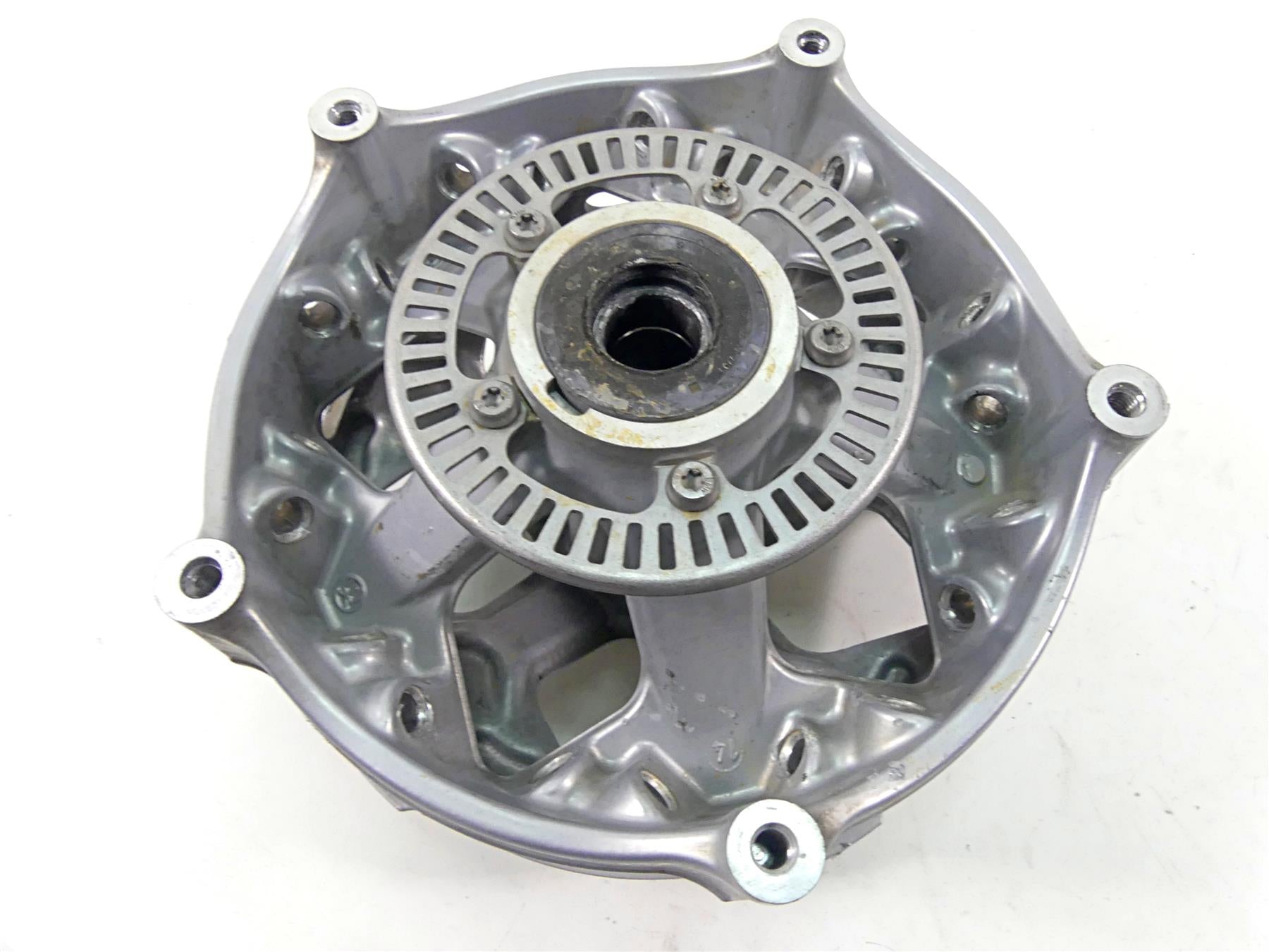 2014 BMW R1200GS K50 19x3 Spoke Front Wheel Hub Silver 36318526657 {{ shop.shopifyCountryName }} - Mototech271