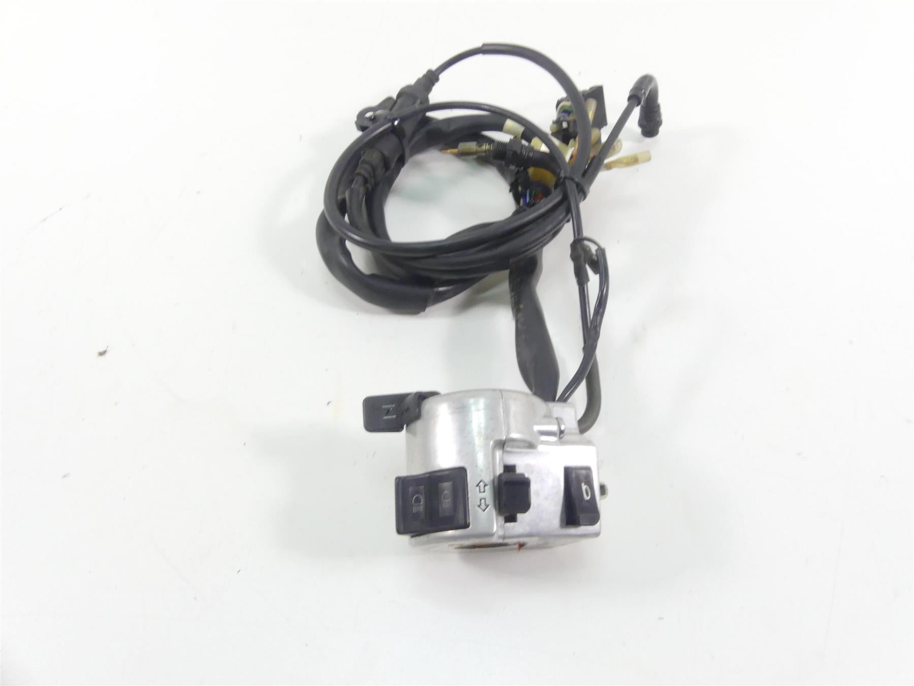 1998 Honda Shadow VT1100T Left Hand Turn Signal Control Switch 35020-MAH-A10 {{ shop.shopifyCountryName }} - Mototech271