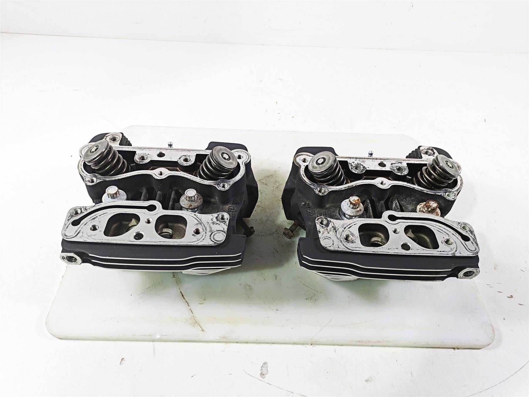2003 Harley Dyna FXDL Low Rider 100TH Front Rear Cylinder Head Set 16723-99 {{ shop.shopifyCountryName }} - Mototech271