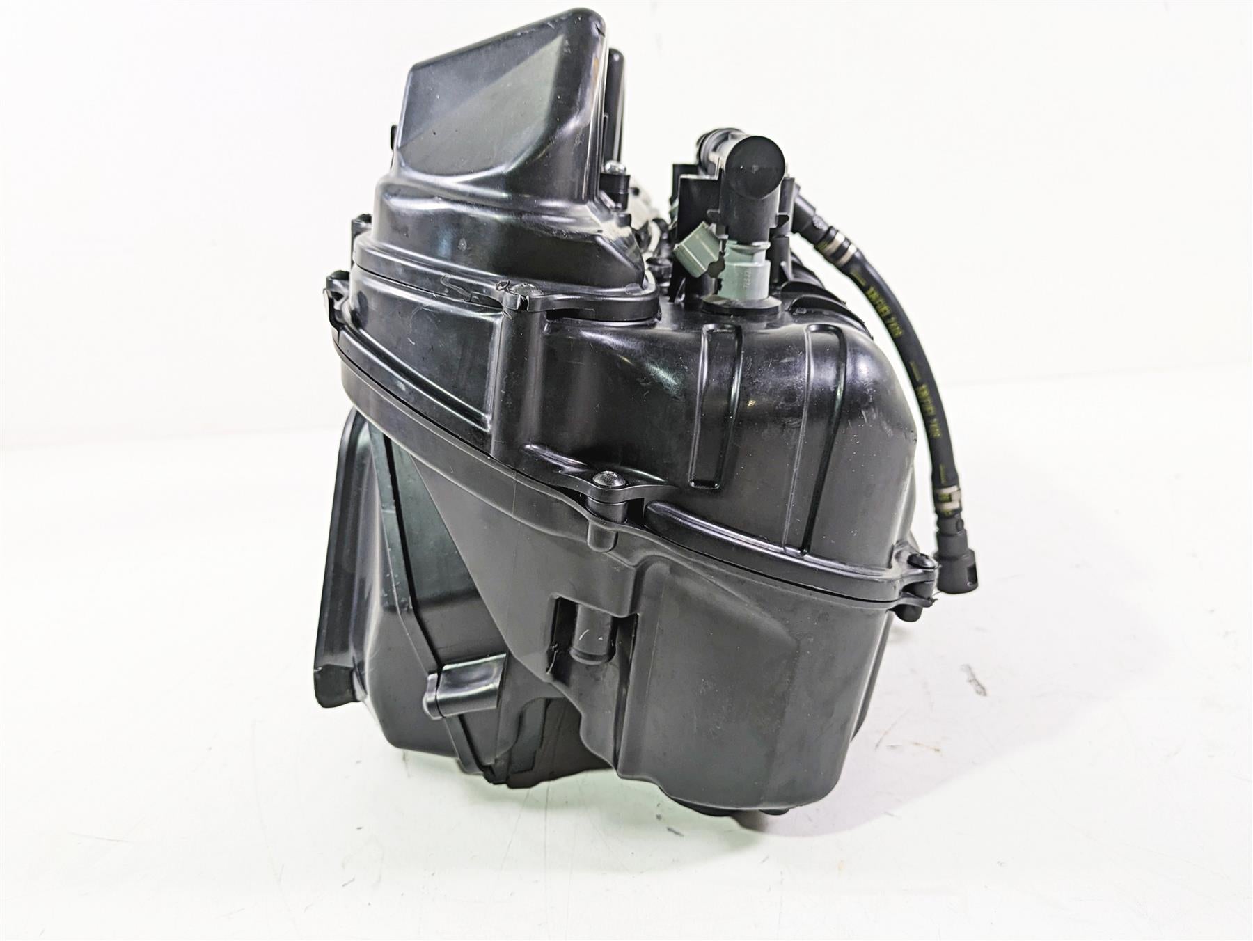 2017 Honda CBR600RR Air Box Cleaner Breather Filter Injector Set 17220-MFJ-D00 {{ shop.shopifyCountryName }} - Mototech271