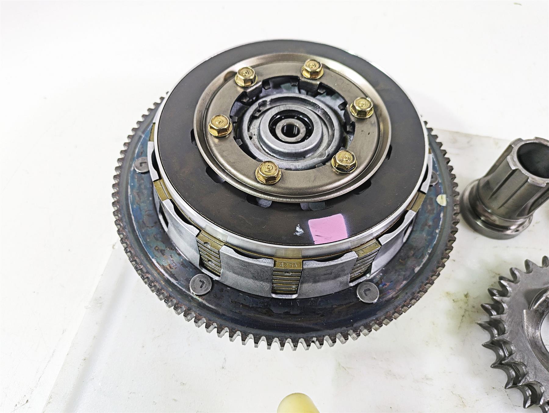 2005 Harley Softail FLSTFSE CVO Fat Boy Primary Drive Clutch Kit 37707-98A {{ shop.shopifyCountryName }} - Mototech271