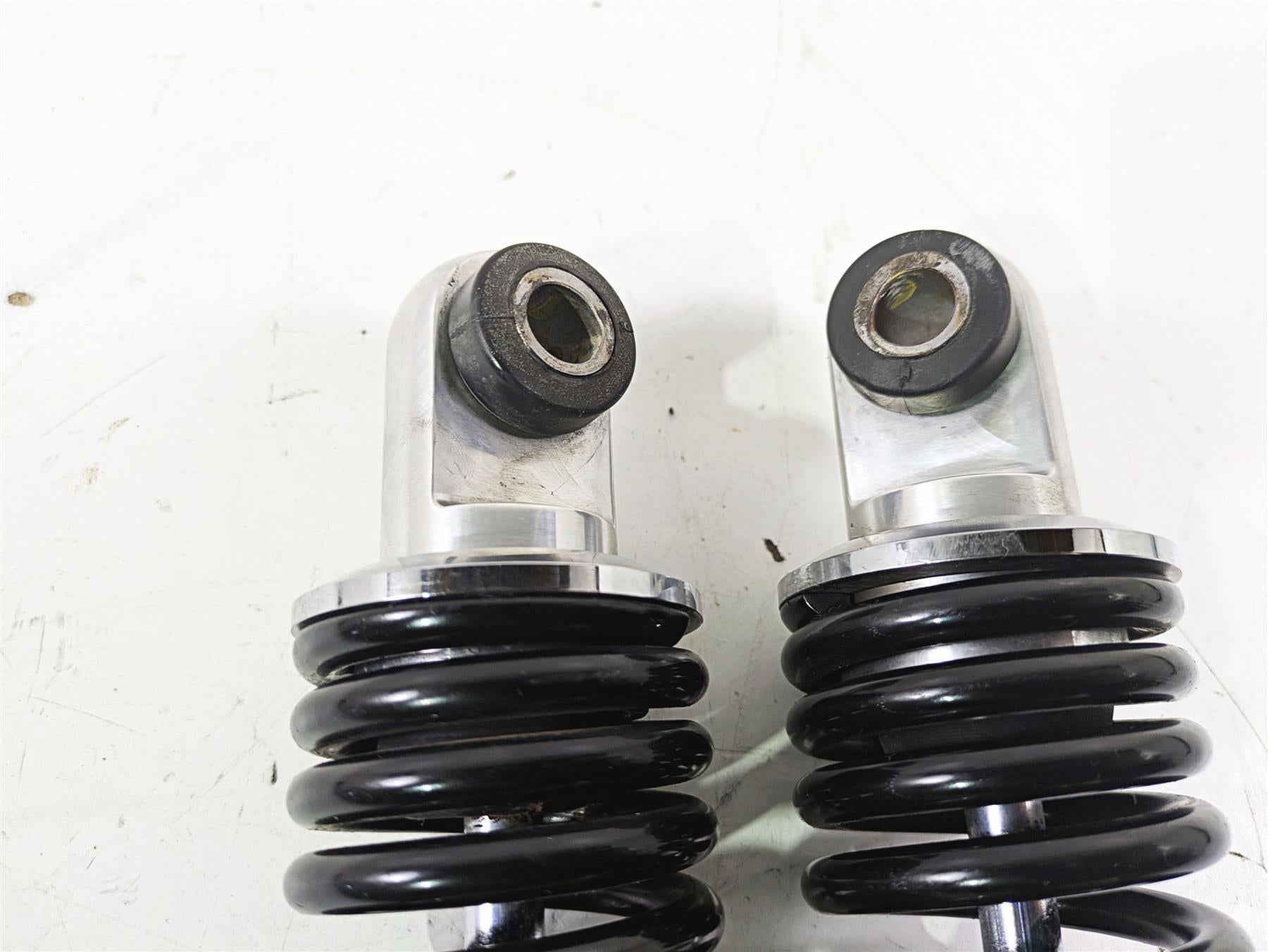 2012 Harley VRSCF Muscle V Rod Rear Suspension Shock Shock Set 13" 54617-09 {{ shop.shopifyCountryName }} - Mototech271