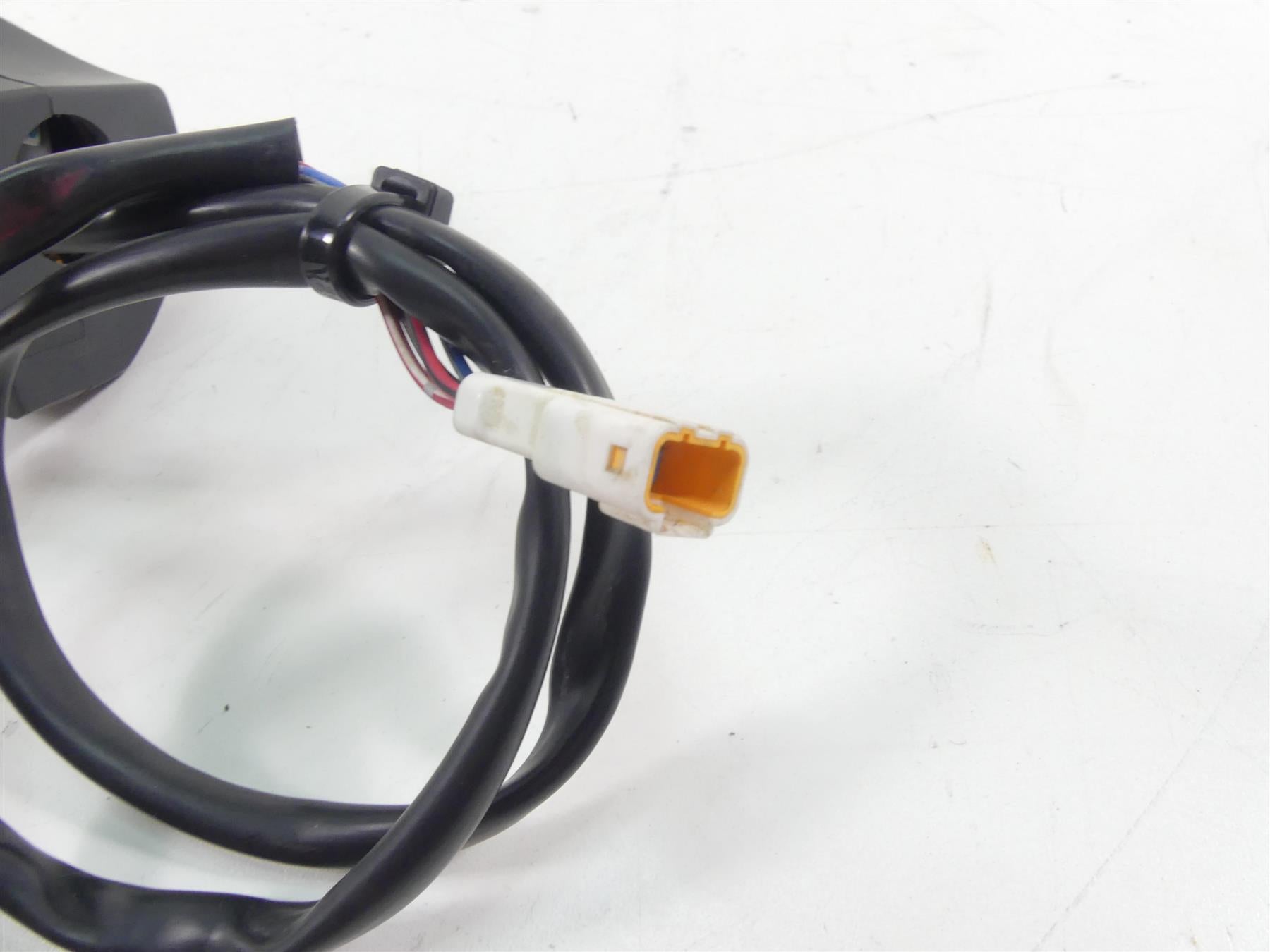 2008 Ducati Hypermotard 1100 Right Hand Start Stop Control Switch 65010071A {{ shop.shopifyCountryName }} - Mototech271