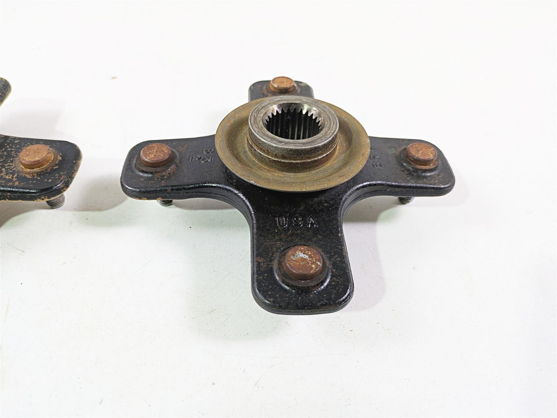 2011 Can-Am Outlander 650 4X4 XT Rear Wheel Rim Hub Set 705501713 {{ shop.shopifyCountryName }} - Mototech271