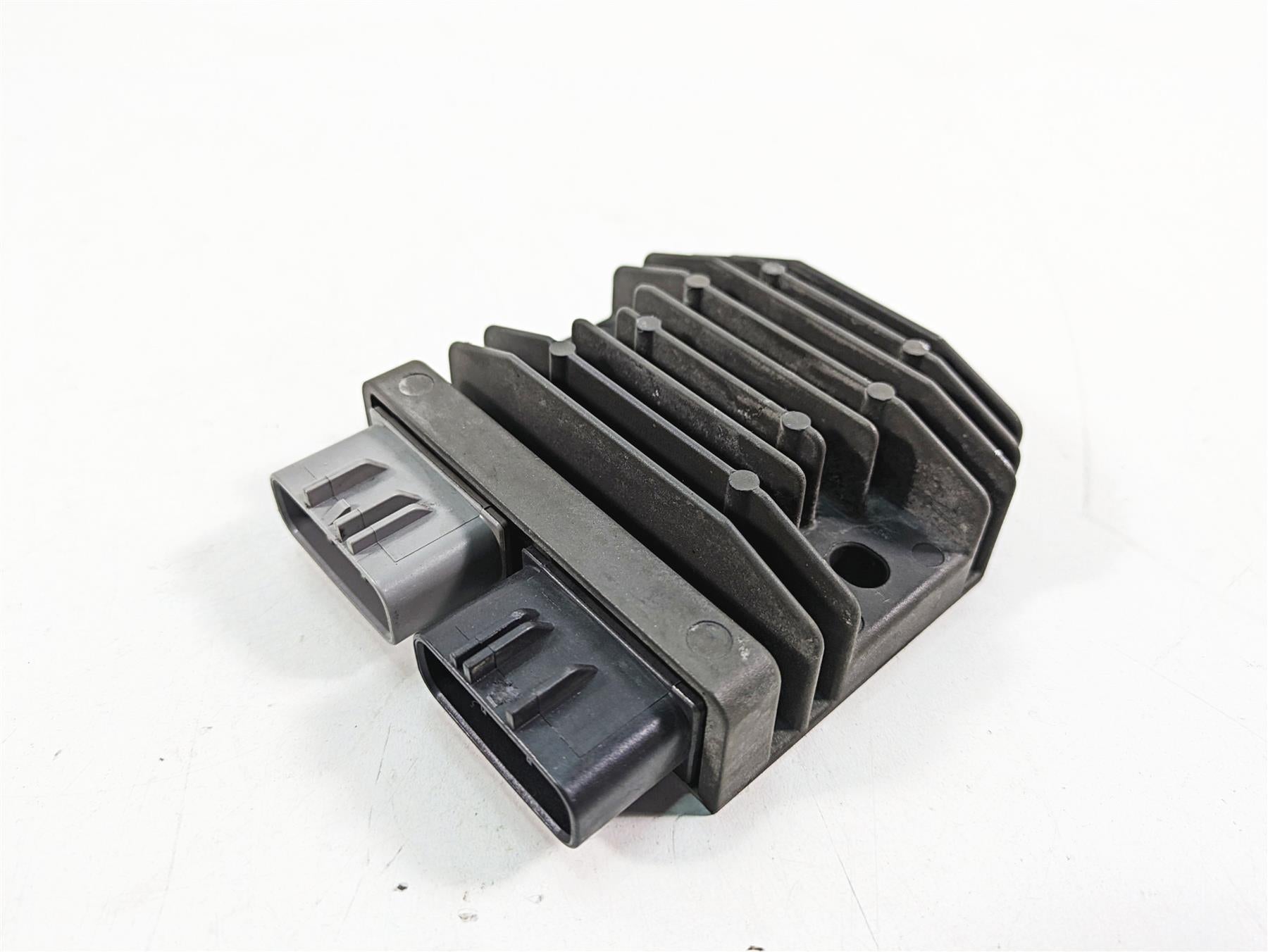 2016 BMW R1200R K53 Rectifier Voltage Regulator FH020AA 12318523367 {{ shop.shopifyCountryName }} - Mototech271