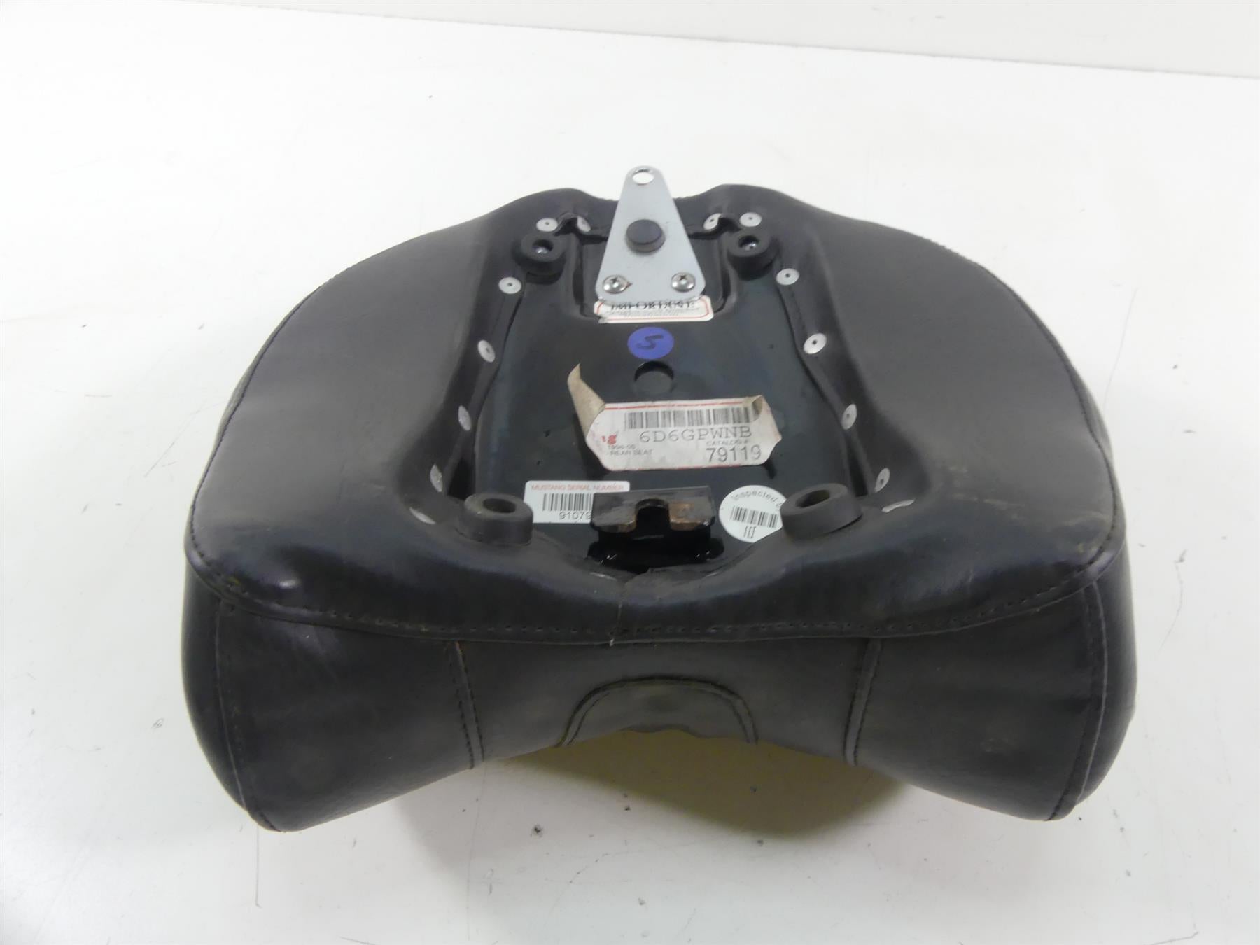 1997 Harley Dyna FXDS Super Glide Conv Rear Mustang Passenger Seat Saddle 79119 {{ shop.shopifyCountryName }} - Mototech271