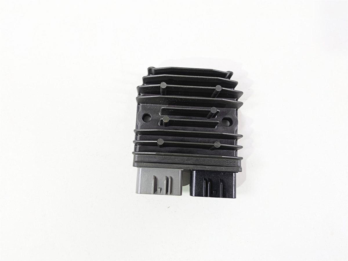 2022 Ducati Hypermotard 950 Rectifier Voltage Regulator 54040321A SH821AA {{ shop.shopifyCountryName }} - Mototech271