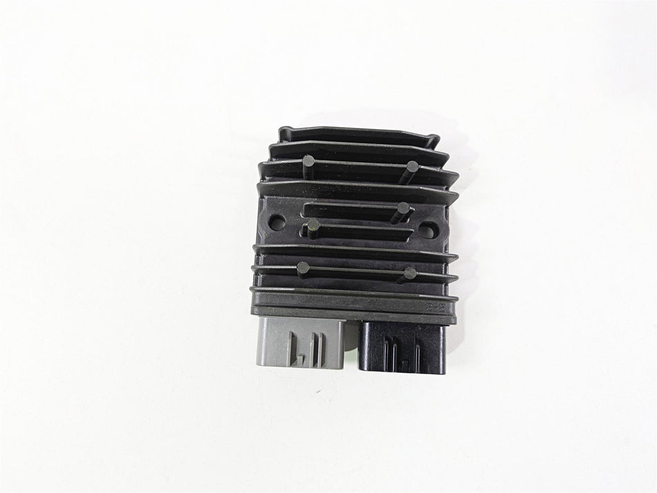 2022 Ducati Hypermotard 950 Rectifier Voltage Regulator 54040321A SH821AA {{ shop.shopifyCountryName }} - Mototech271