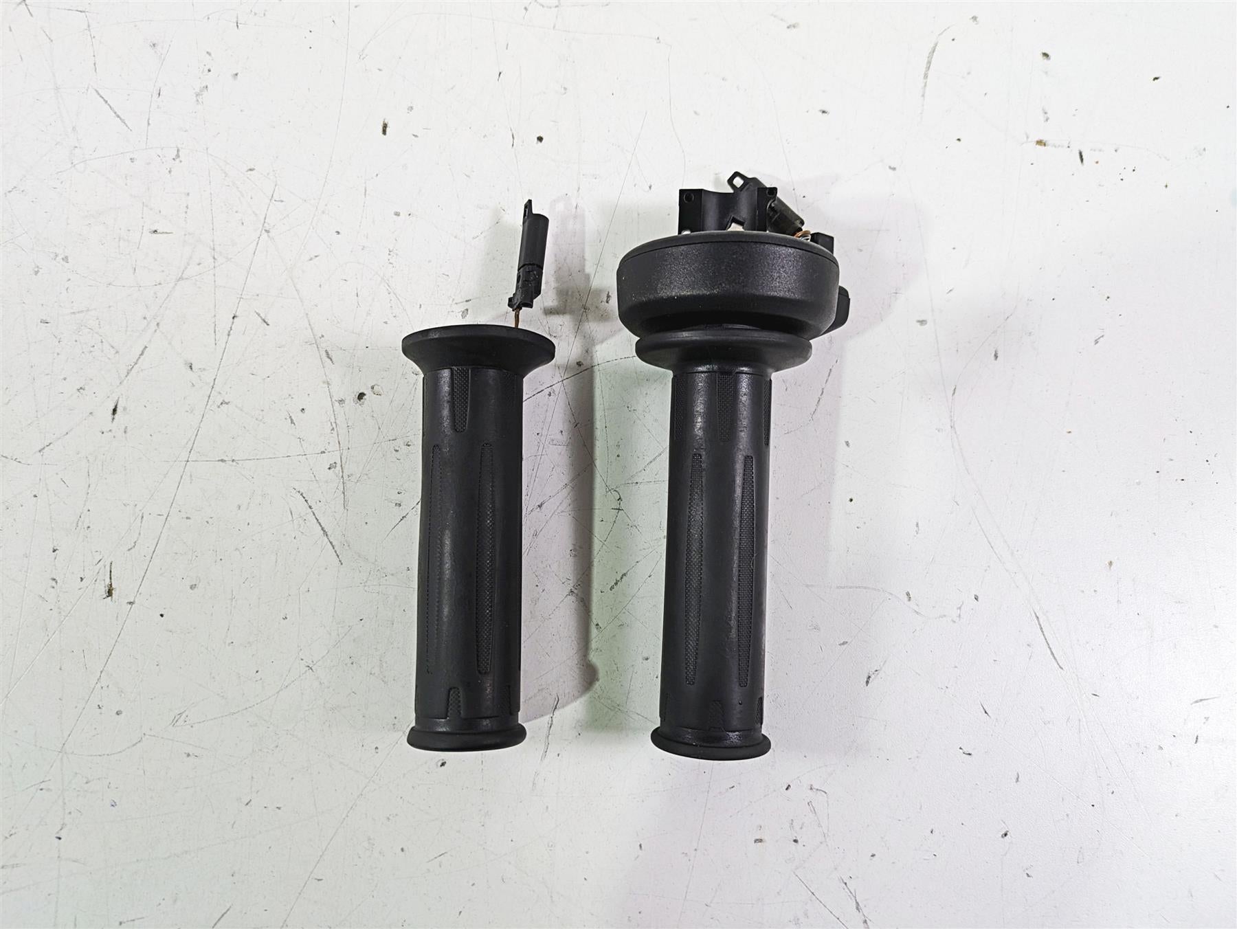 2014 BMW R1200 RT RTW K52 Heated Grips E-Throttle Control Set 61318522472 {{ shop.shopifyCountryName }} - Mototech271