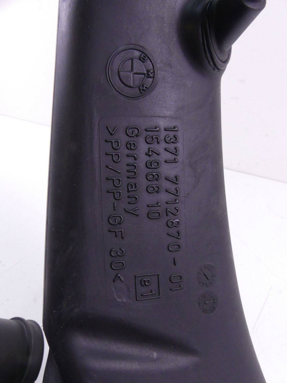 2012 BMW R1200GS K25 Air Box Cleaner Breather Filter 13717720354 {{ shop.shopifyCountryName }} - Mototech271