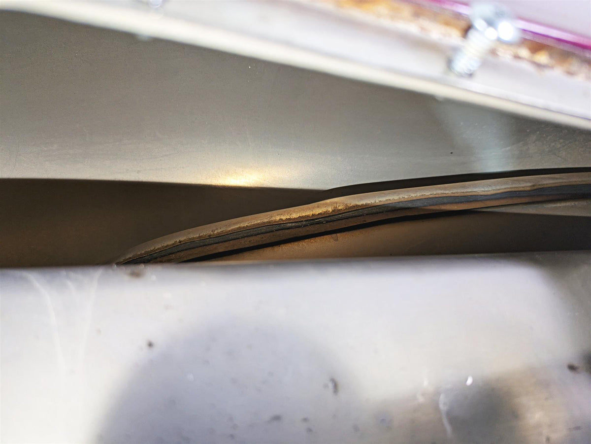 2004 Harley Softail FXSTDI Deuce Fuel Gas Petrol Tank - READ 62082-00D {{ shop.shopifyCountryName }} - Mototech271