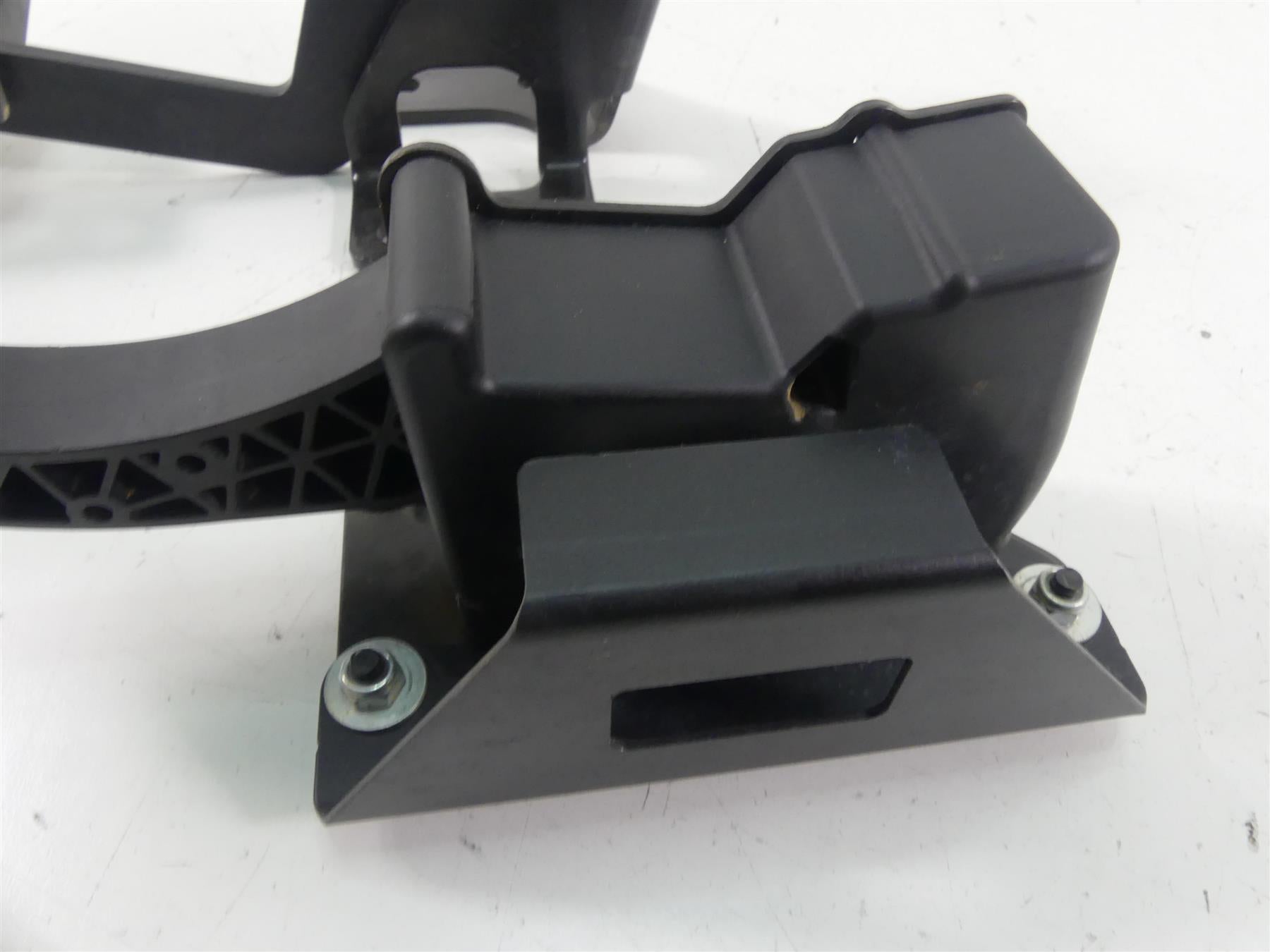2021 Polaris RZR XP 1000 EPS Brake & Accelerate Pedal Mount Set 1021765 4014042 {{ shop.shopifyCountryName }} - Mototech271