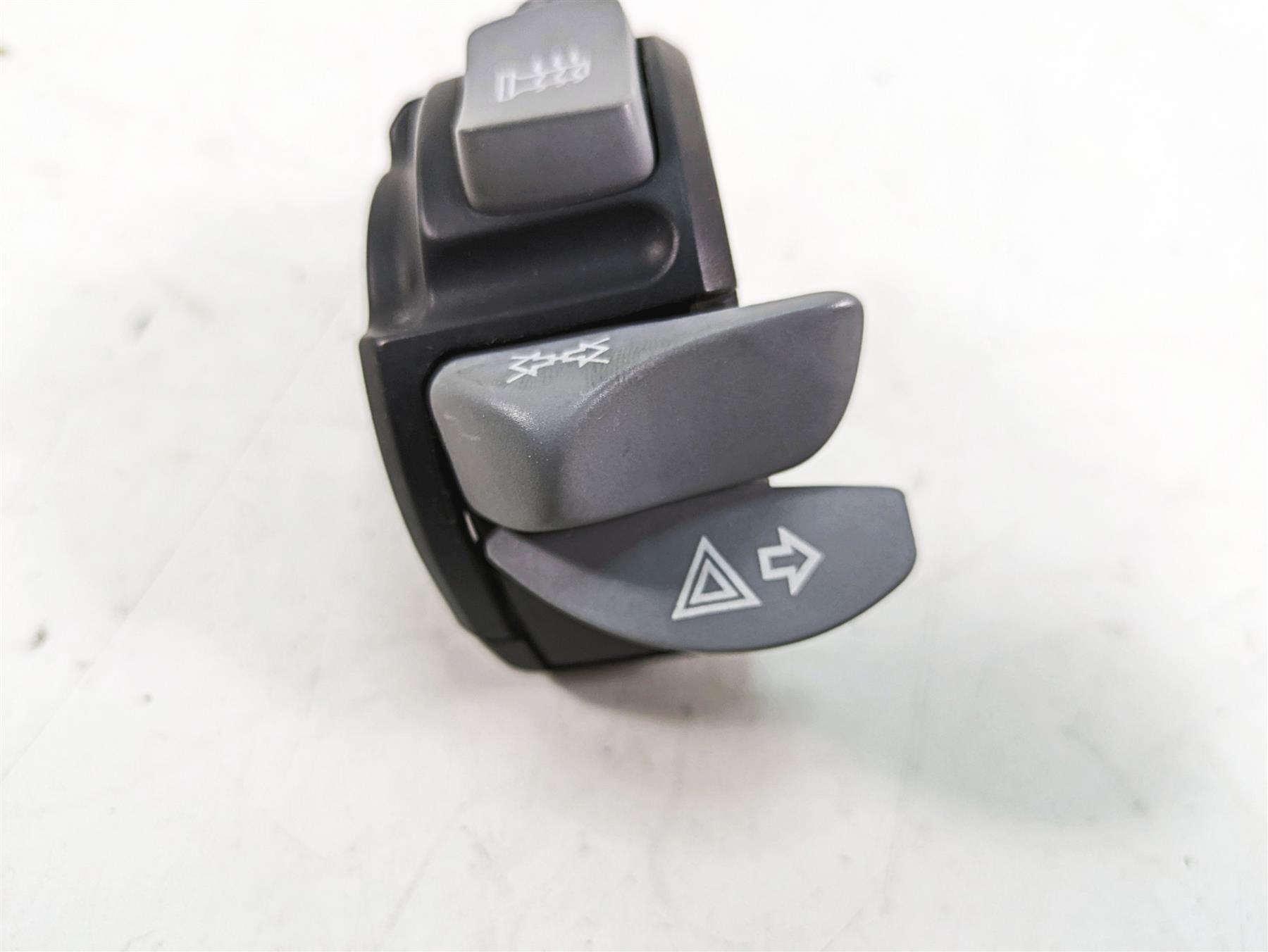 2007 BMW R1200GS K255 Adv Right Hand Heat Start Stop Control Switch 61317694982 {{ shop.shopifyCountryName }} - Mototech271